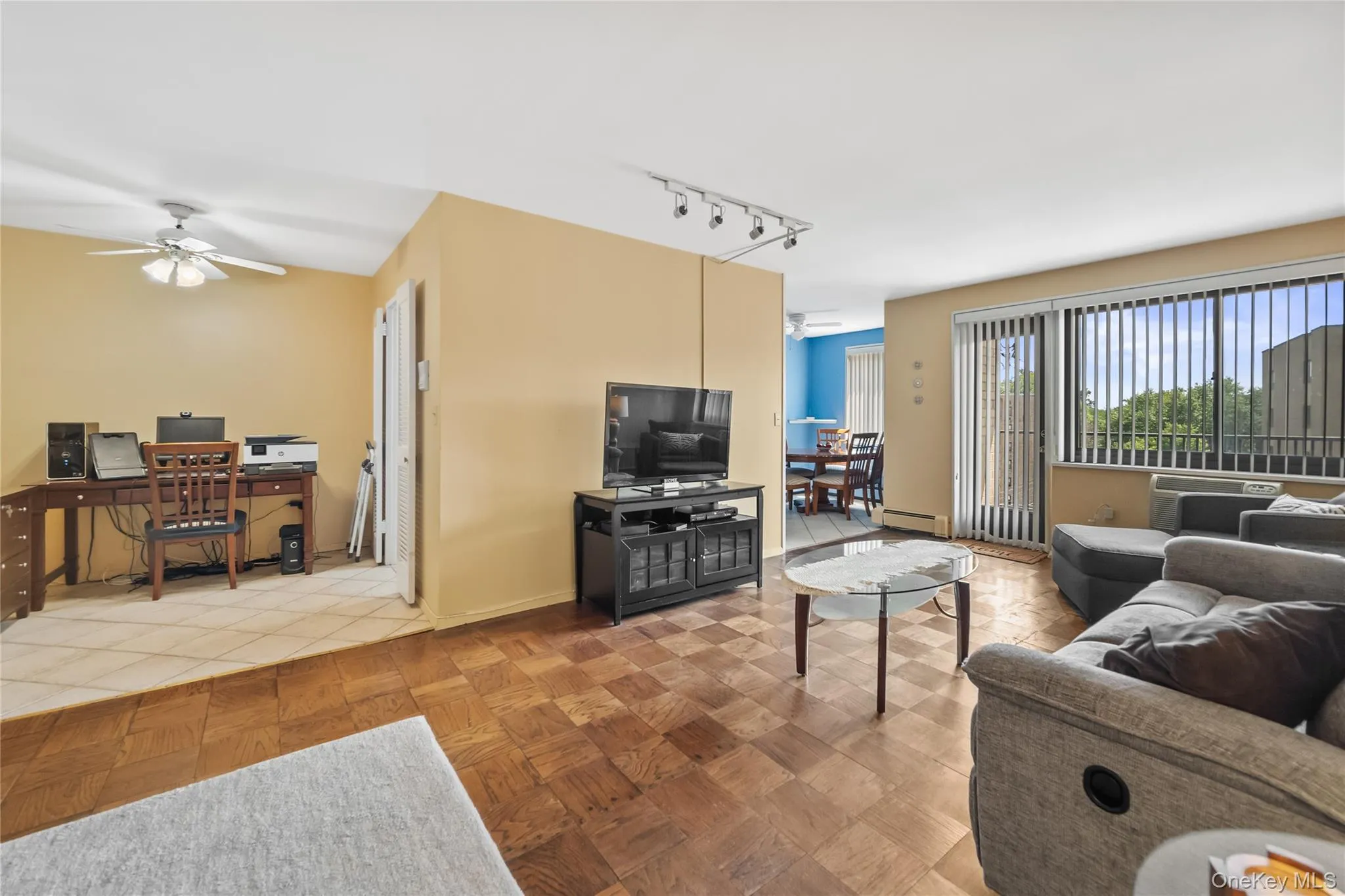 100 Hartsdale Avenue, Greenburgh, NY, 2 Bedrooms Bedrooms, 6 Rooms Rooms,2 BathroomsBathrooms,Residential,For Rent,Hartsdale,0,1031783 100 Hartsdale Avenue, Greenburgh, NY, 2 Bedrooms Bedrooms, 6 Rooms Rooms,2 BathroomsBathrooms,Residential,For Rent,Hartsdale,0,1031783