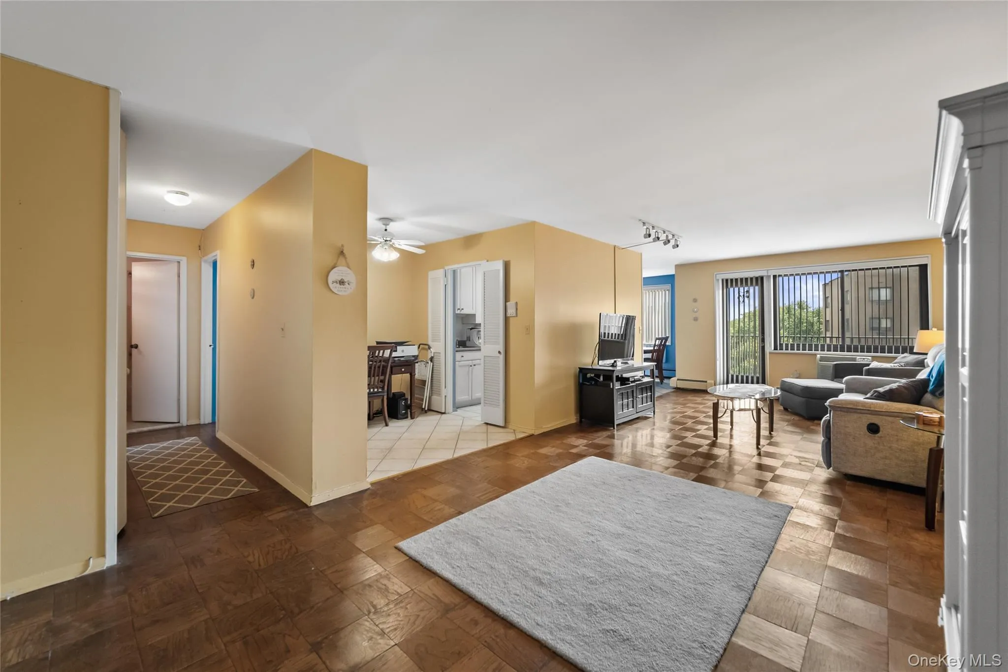 100 Hartsdale Avenue, Greenburgh, NY, 2 Bedrooms Bedrooms, 6 Rooms Rooms,2 BathroomsBathrooms,Residential,For Rent,Hartsdale,0,1031783 100 Hartsdale Avenue, Greenburgh, NY, 2 Bedrooms Bedrooms, 6 Rooms Rooms,2 BathroomsBathrooms,Residential,For Rent,Hartsdale,0,1031783