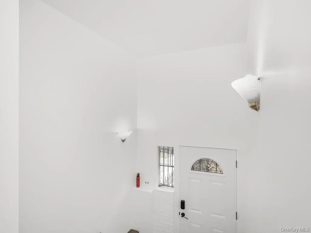 Entrance Foyer to the home. Photo may be AI Edited Entrance Foyer to the home. Photo may be AI Edited
