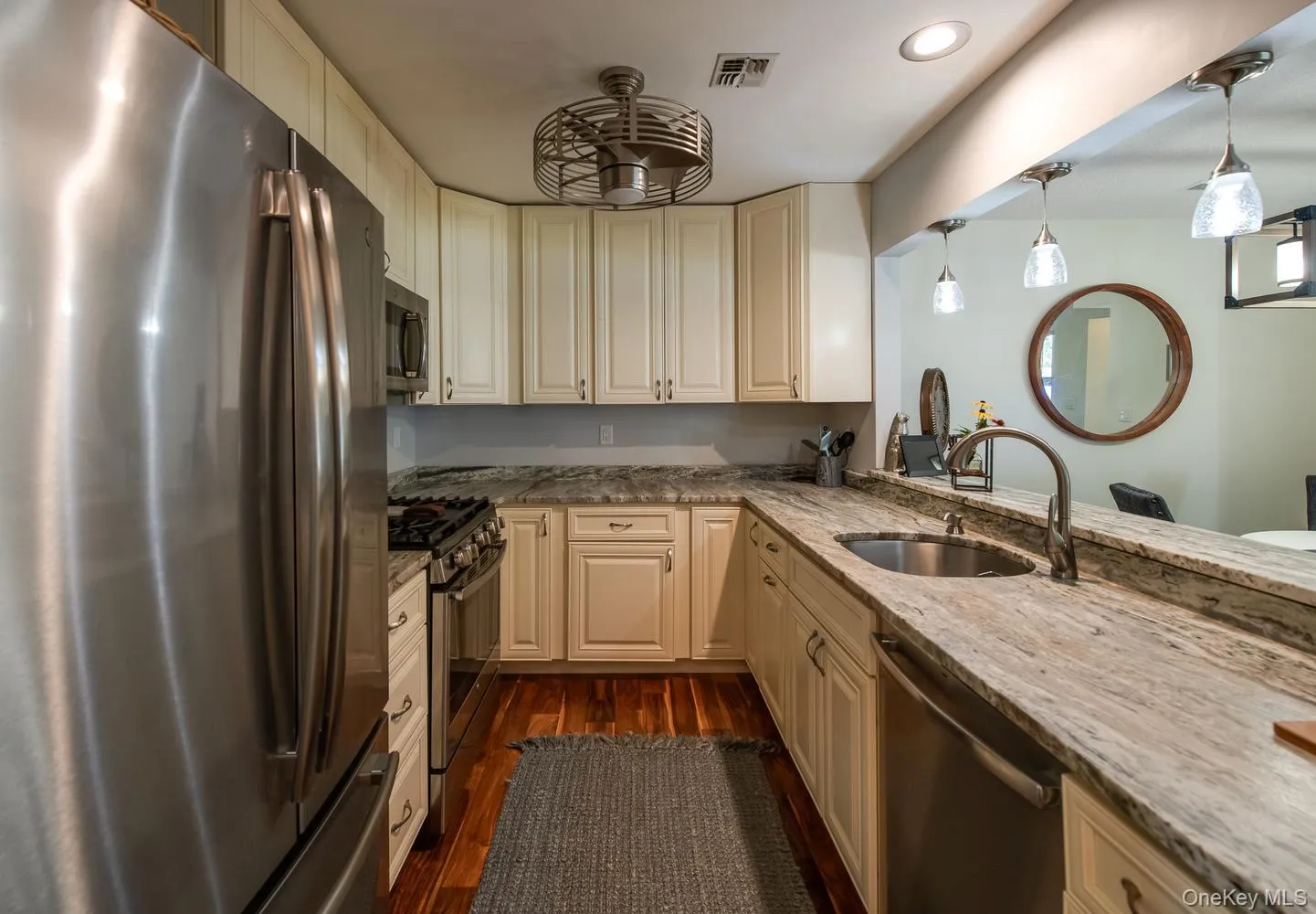 6 Burnham Court, Fishkill, NY, 1 Bedroom Bedrooms, 5 Rooms Rooms,1 BathroomBathrooms,Residential,For Rent,Burnham,0,1031791 6 Burnham Court, Fishkill, NY, 1 Bedroom Bedrooms, 5 Rooms Rooms,1 BathroomBathrooms,Residential,For Rent,Burnham,0,1031791