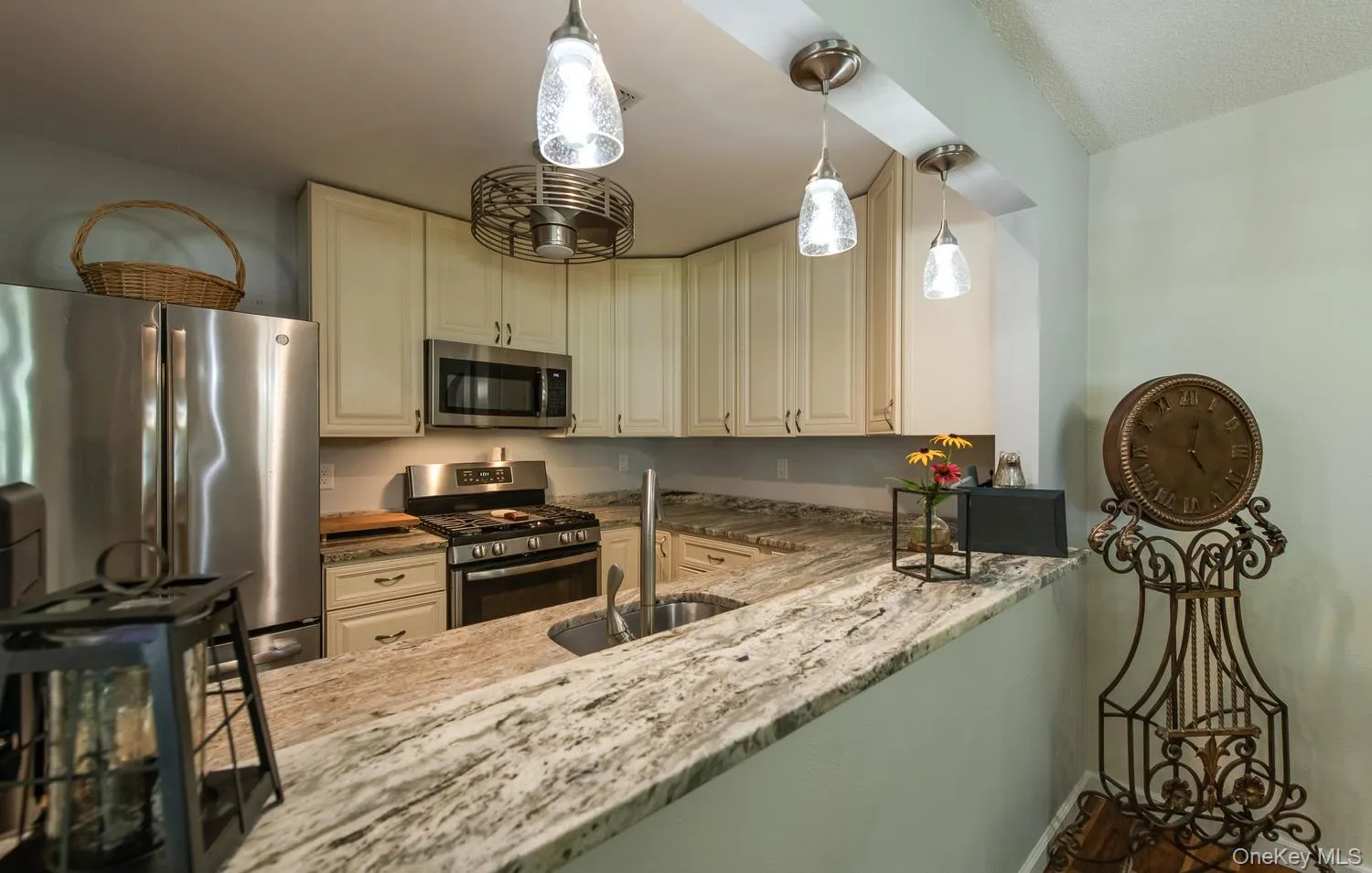 6 Burnham Court, Fishkill, NY, 1 Bedroom Bedrooms, 5 Rooms Rooms,1 BathroomBathrooms,Residential,For Rent,Burnham,0,1031791 6 Burnham Court, Fishkill, NY, 1 Bedroom Bedrooms, 5 Rooms Rooms,1 BathroomBathrooms,Residential,For Rent,Burnham,0,1031791