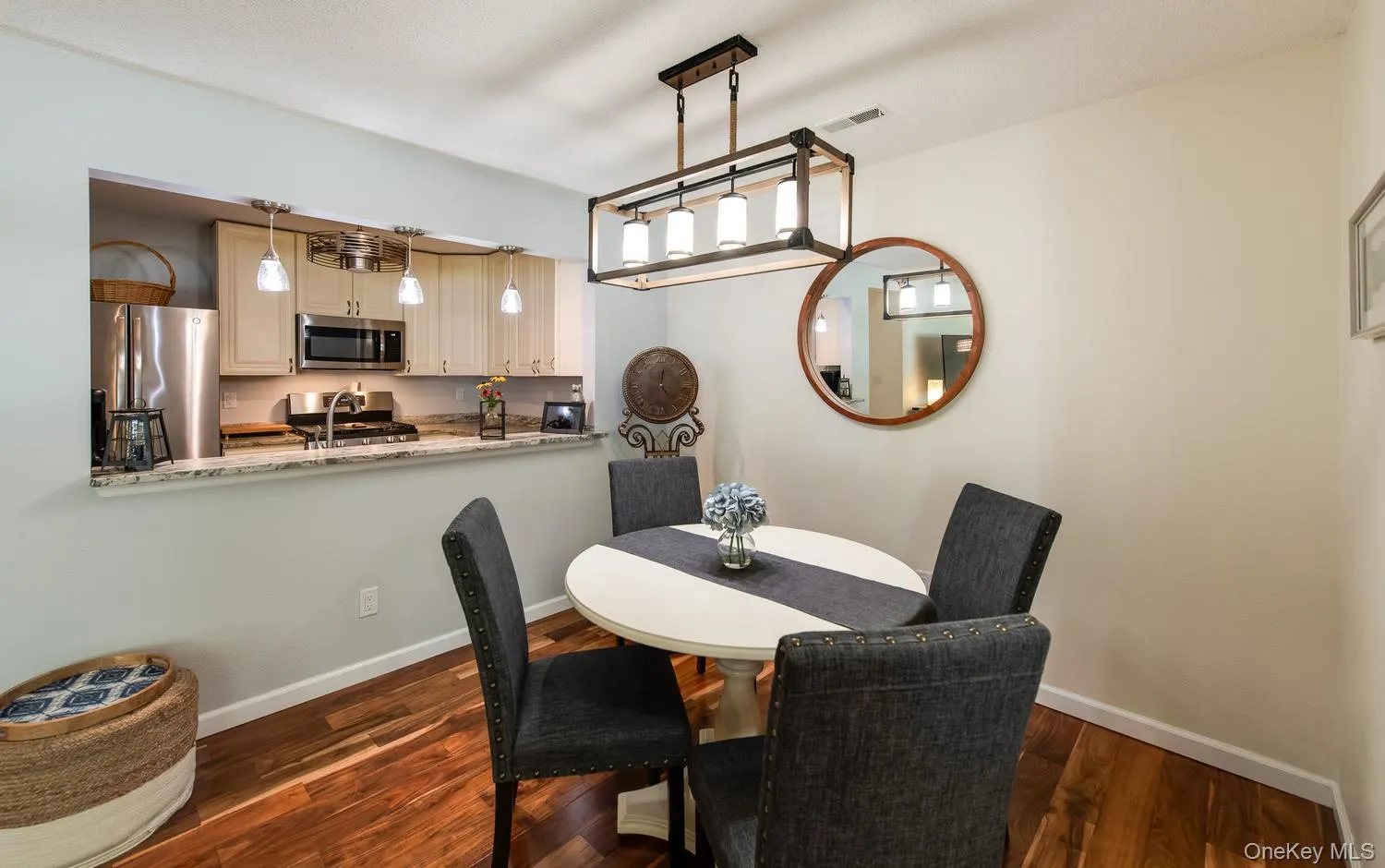 6 Burnham Court, Fishkill, NY, 1 Bedroom Bedrooms, 5 Rooms Rooms,1 BathroomBathrooms,Residential,For Rent,Burnham,0,1031791 6 Burnham Court, Fishkill, NY, 1 Bedroom Bedrooms, 5 Rooms Rooms,1 BathroomBathrooms,Residential,For Rent,Burnham,0,1031791