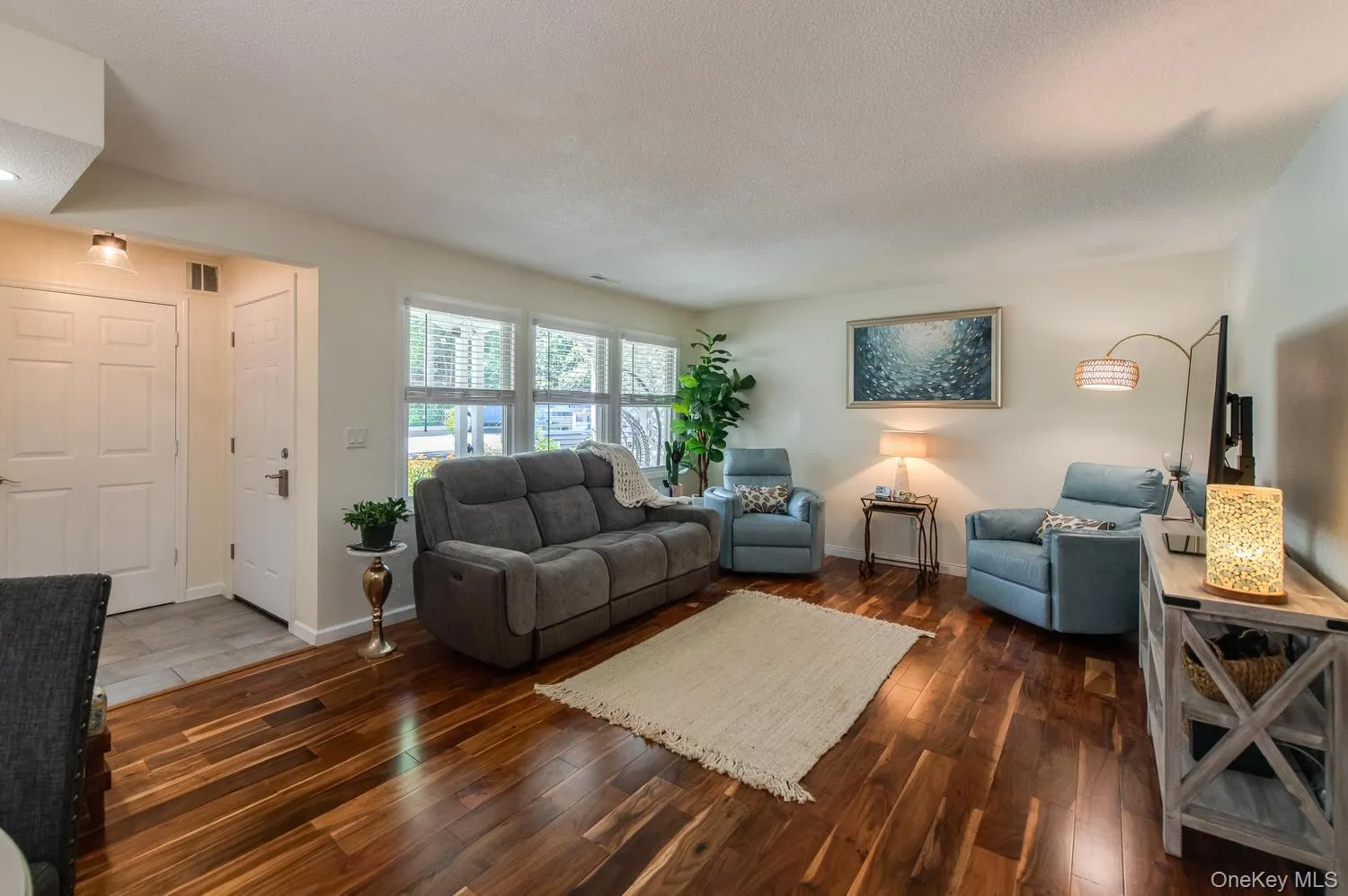 6 Burnham Court, Fishkill, NY, 1 Bedroom Bedrooms, 5 Rooms Rooms,1 BathroomBathrooms,Residential,For Rent,Burnham,0,1031791 6 Burnham Court, Fishkill, NY, 1 Bedroom Bedrooms, 5 Rooms Rooms,1 BathroomBathrooms,Residential,For Rent,Burnham,0,1031791