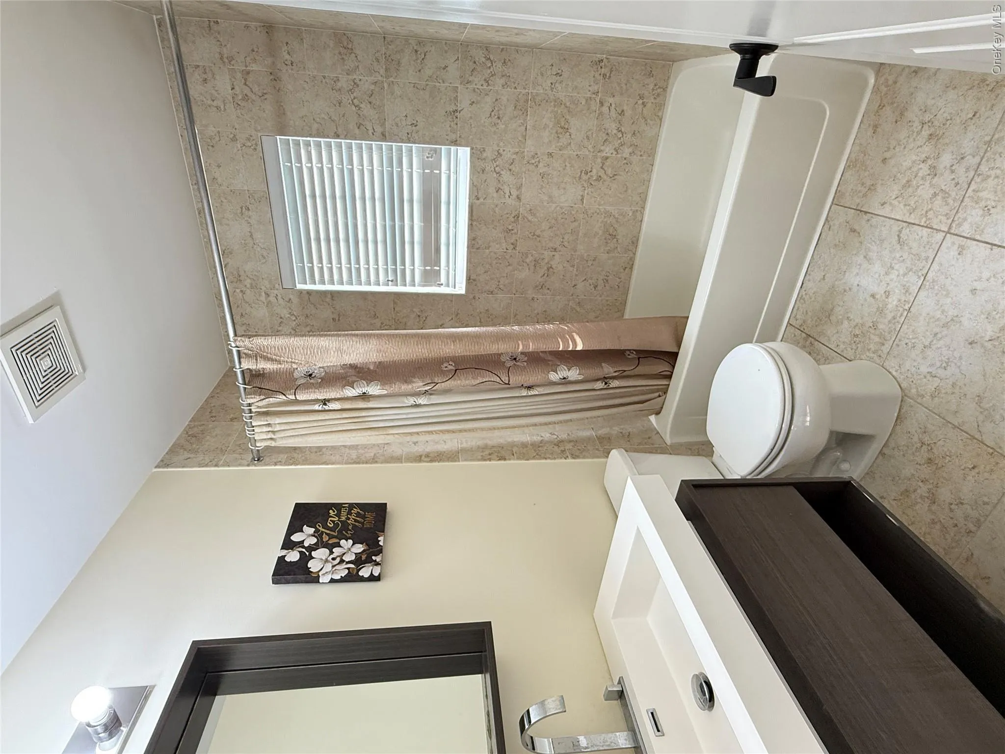 318 Cross Street, North Hempstead, NY, 2 Bedrooms Bedrooms, 7 Rooms Rooms,2 BathroomsBathrooms,Residential,For Rent,Cross,0,1031798 318 Cross Street, North Hempstead, NY, 2 Bedrooms Bedrooms, 7 Rooms Rooms,2 BathroomsBathrooms,Residential,For Rent,Cross,0,1031798