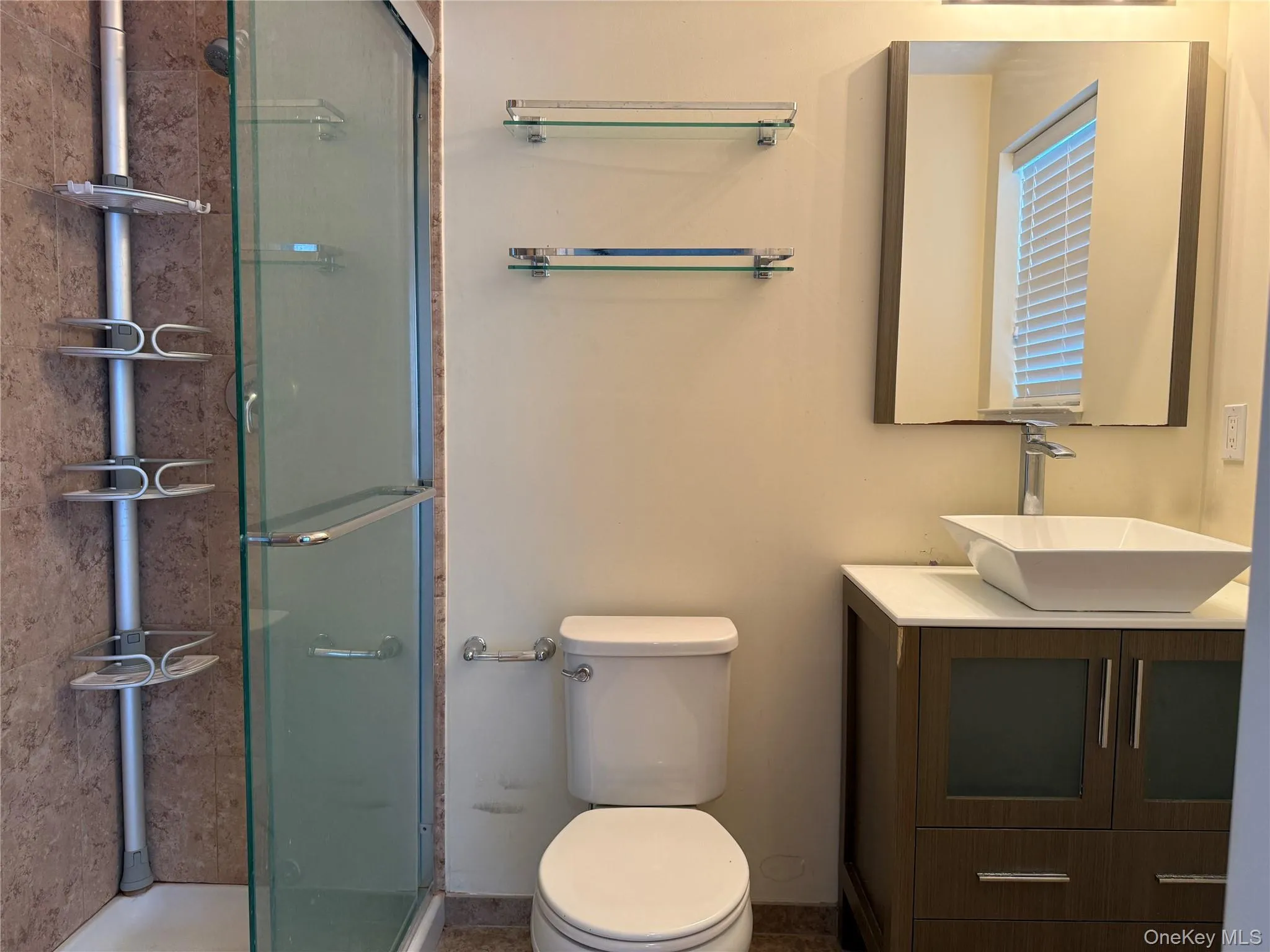 318 Cross Street, North Hempstead, NY, 2 Bedrooms Bedrooms, 7 Rooms Rooms,2 BathroomsBathrooms,Residential,For Rent,Cross,0,1031798 318 Cross Street, North Hempstead, NY, 2 Bedrooms Bedrooms, 7 Rooms Rooms,2 BathroomsBathrooms,Residential,For Rent,Cross,0,1031798