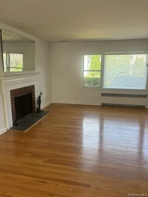 126 Hillside Avenue, North Hempstead, NY, 4 Bedrooms Bedrooms, 8 Rooms Rooms,2 BathroomsBathrooms,Residential Lease,For Rent,Hillside,0,1031806 126 Hillside Avenue, North Hempstead, NY, 4 Bedrooms Bedrooms, 8 Rooms Rooms,2 BathroomsBathrooms,Residential Lease,For Rent,Hillside,0,1031806