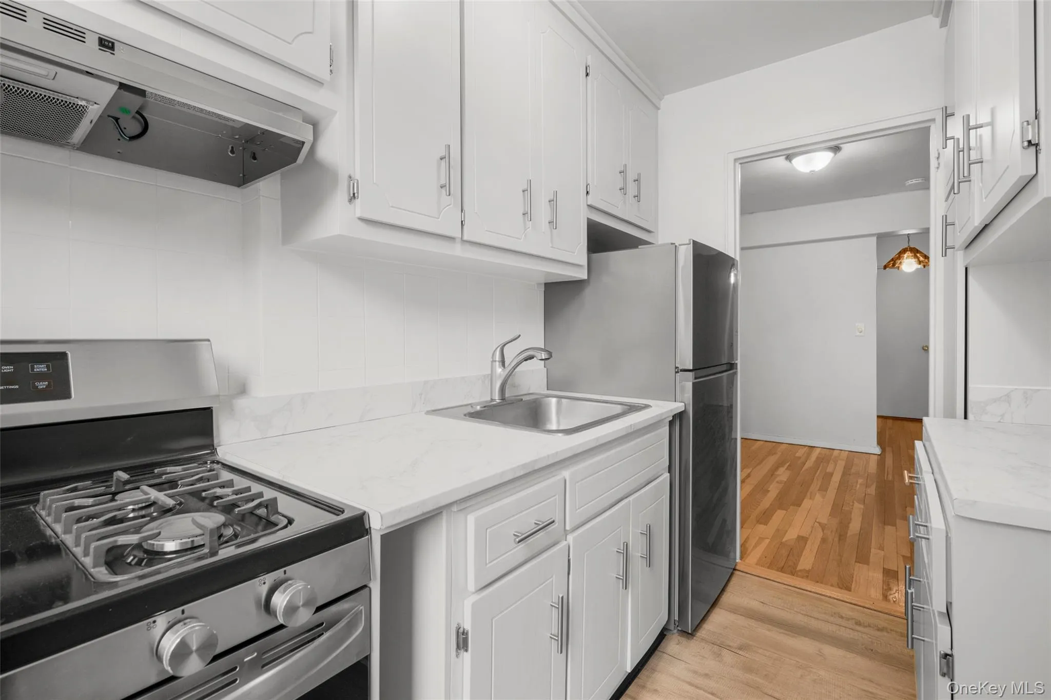 125 Bronx River Road, Yonkers, NY, 3 Rooms Rooms,1 BathroomBathrooms,Residential,For Rent,Bronx River,0,1031807 125 Bronx River Road, Yonkers, NY, 3 Rooms Rooms,1 BathroomBathrooms,Residential,For Rent,Bronx River,0,1031807