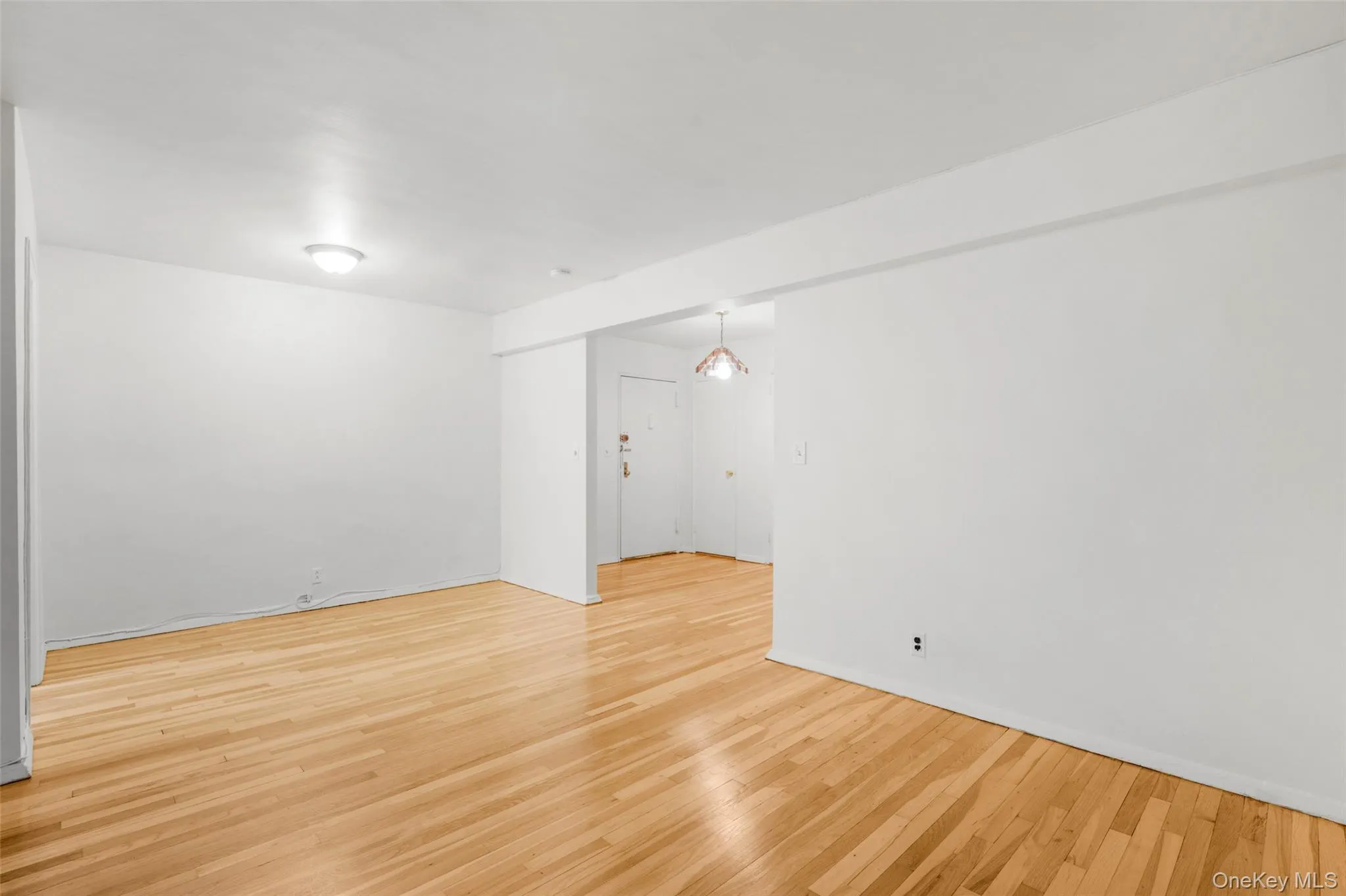 125 Bronx River Road, Yonkers, NY, 3 Rooms Rooms,1 BathroomBathrooms,Residential,For Rent,Bronx River,0,1031807 125 Bronx River Road, Yonkers, NY, 3 Rooms Rooms,1 BathroomBathrooms,Residential,For Rent,Bronx River,0,1031807