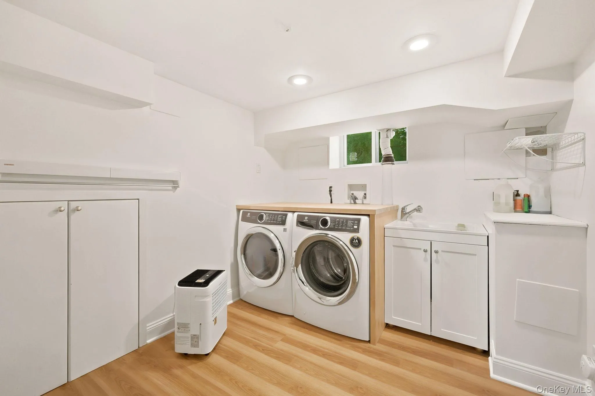 12 Wolf Road, Cortlandt, NY, 3 Bedrooms Bedrooms, 6 Rooms Rooms,2 BathroomsBathrooms,Residential Lease,For Rent,Wolf,0,1031820 12 Wolf Road, Cortlandt, NY, 3 Bedrooms Bedrooms, 6 Rooms Rooms,2 BathroomsBathrooms,Residential Lease,For Rent,Wolf,0,1031820