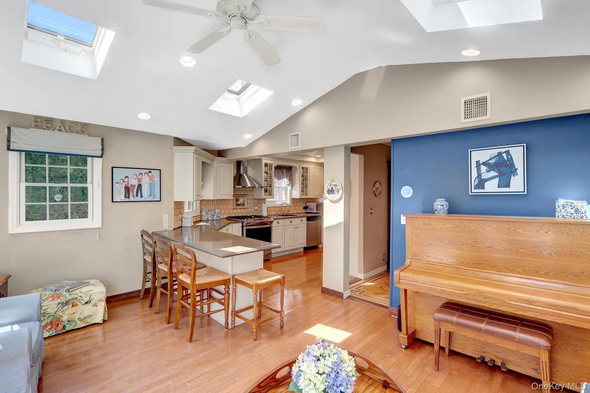87-63 253rd Street, New York, NY, 3 Bedrooms Bedrooms, 7 Rooms Rooms,1 BathroomBathrooms,Residential,For Rent,253rd,0,1031823 87-63 253rd Street, New York, NY, 3 Bedrooms Bedrooms, 7 Rooms Rooms,1 BathroomBathrooms,Residential,For Rent,253rd,0,1031823