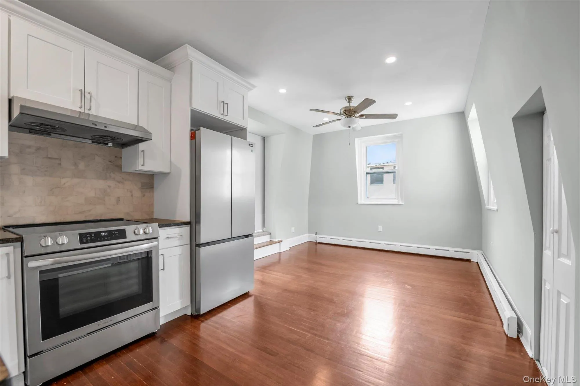 33 Central Drive, North Hempstead, NY, 1 Bedroom Bedrooms, 4 Rooms Rooms,1 BathroomBathrooms,Residential Lease,For Rent,Central,0,1031830 33 Central Drive, North Hempstead, NY, 1 Bedroom Bedrooms, 4 Rooms Rooms,1 BathroomBathrooms,Residential Lease,For Rent,Central,0,1031830