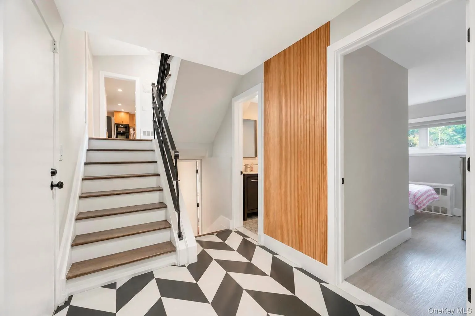 125 Hicks Lane, North Hempstead, NY, 5 Bedrooms Bedrooms, 11 Rooms Rooms,3 BathroomsBathrooms,Residential,For Rent,Hicks,0,1031832 125 Hicks Lane, North Hempstead, NY, 5 Bedrooms Bedrooms, 11 Rooms Rooms,3 BathroomsBathrooms,Residential,For Rent,Hicks,0,1031832