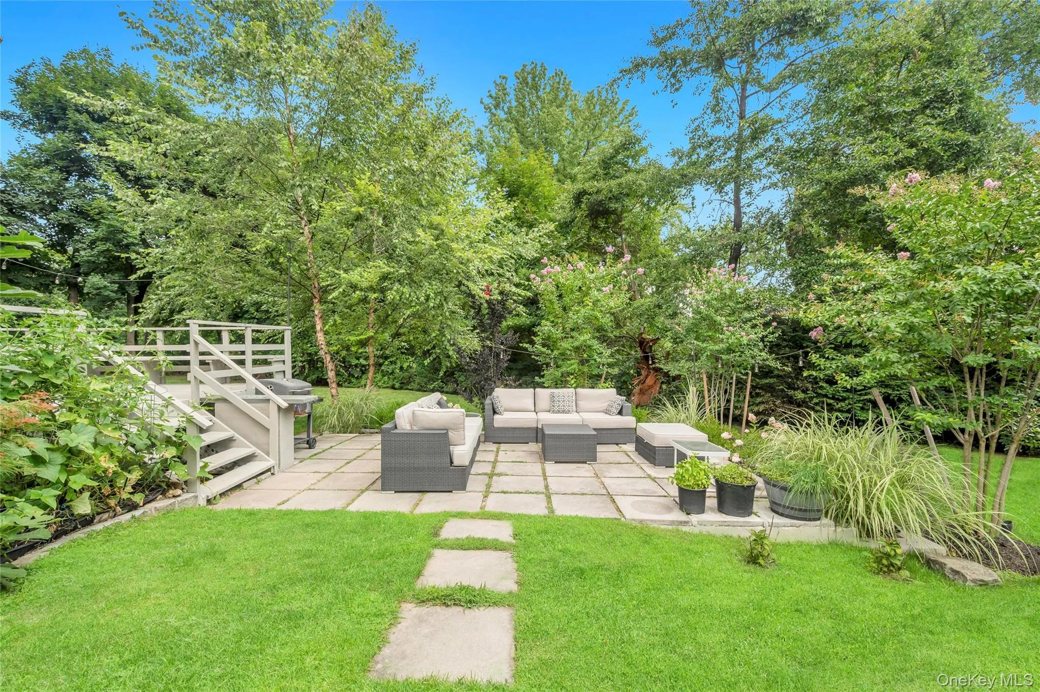 125 Hicks Lane, North Hempstead, NY, 5 Bedrooms Bedrooms, 11 Rooms Rooms,3 BathroomsBathrooms,Residential,For Rent,Hicks,0,1031832 125 Hicks Lane, North Hempstead, NY, 5 Bedrooms Bedrooms, 11 Rooms Rooms,3 BathroomsBathrooms,Residential,For Rent,Hicks,0,1031832