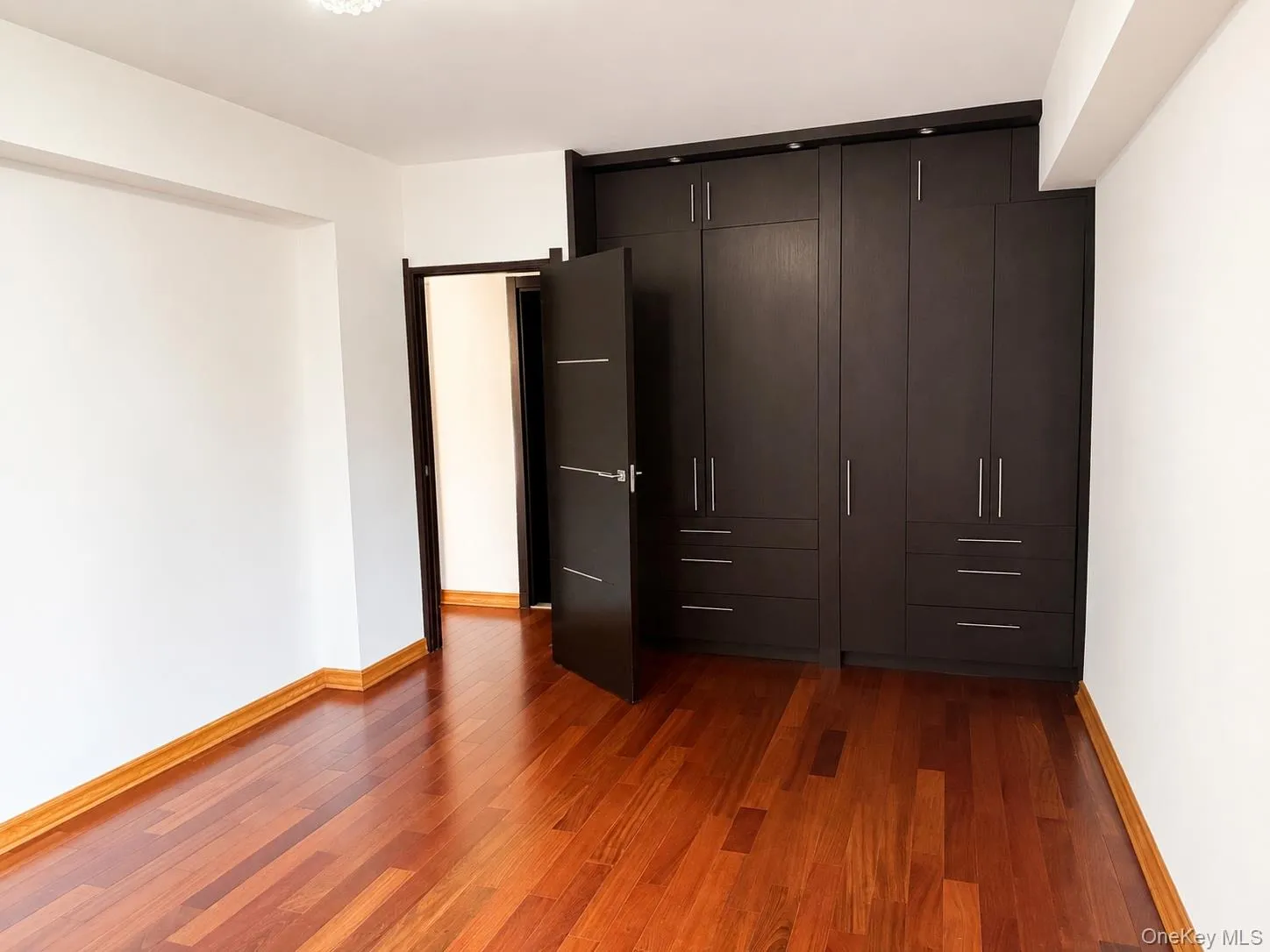 9822 63rd Dr Avenue, New York, NY, 1 Bedroom Bedrooms, 3 Rooms Rooms,1 BathroomBathrooms,Residential Lease,For Rent,63rd Dr,0,1031842 9822 63rd Dr Avenue, New York, NY, 1 Bedroom Bedrooms, 3 Rooms Rooms,1 BathroomBathrooms,Residential Lease,For Rent,63rd Dr,0,1031842