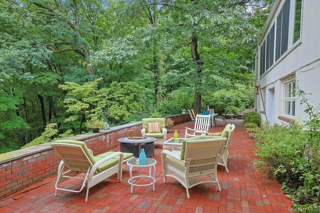 115 Whippoorwill Road, North Castle, NY, 3 Bedrooms Bedrooms, 8 Rooms Rooms,2 BathroomsBathrooms,Residential,For Rent,Whippoorwill,0,1031846 115 Whippoorwill Road, North Castle, NY, 3 Bedrooms Bedrooms, 8 Rooms Rooms,2 BathroomsBathrooms,Residential,For Rent,Whippoorwill,0,1031846
