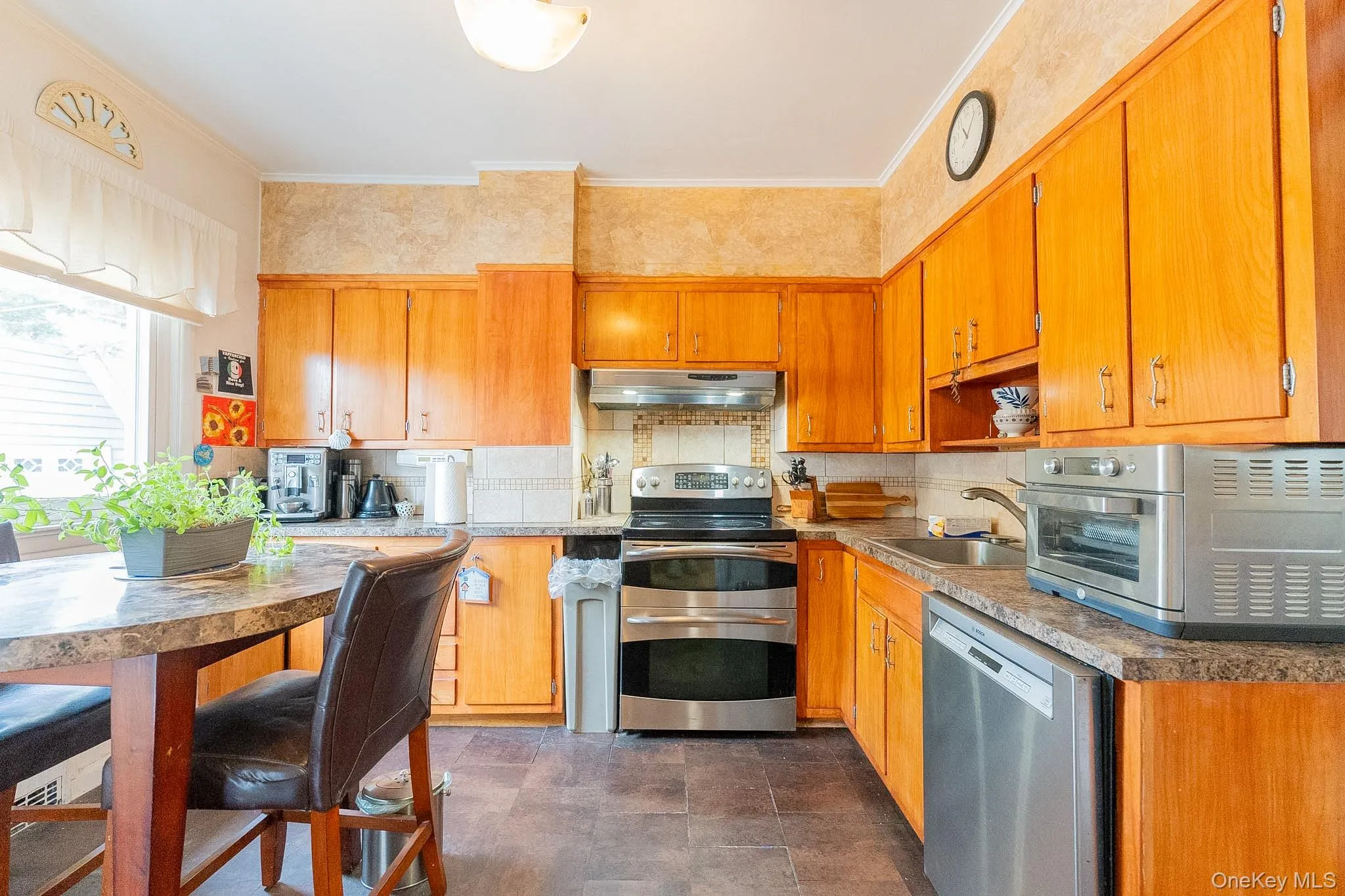 33-28 155th Street, New York, NY, 3 Bedrooms Bedrooms, 6 Rooms Rooms,1 BathroomBathrooms,Residential,For Rent,155th,0,1031850 33-28 155th Street, New York, NY, 3 Bedrooms Bedrooms, 6 Rooms Rooms,1 BathroomBathrooms,Residential,For Rent,155th,0,1031850