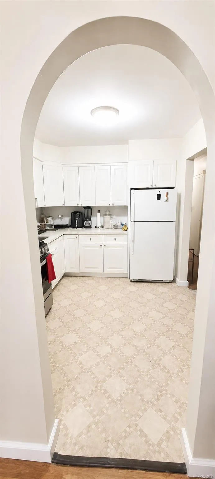 9206 242nd Street, New York, NY, 3 Bedrooms Bedrooms, 6 Rooms Rooms,2 BathroomsBathrooms,Residential Lease,For Rent,242nd,0,1031853 9206 242nd Street, New York, NY, 3 Bedrooms Bedrooms, 6 Rooms Rooms,2 BathroomsBathrooms,Residential Lease,For Rent,242nd,0,1031853