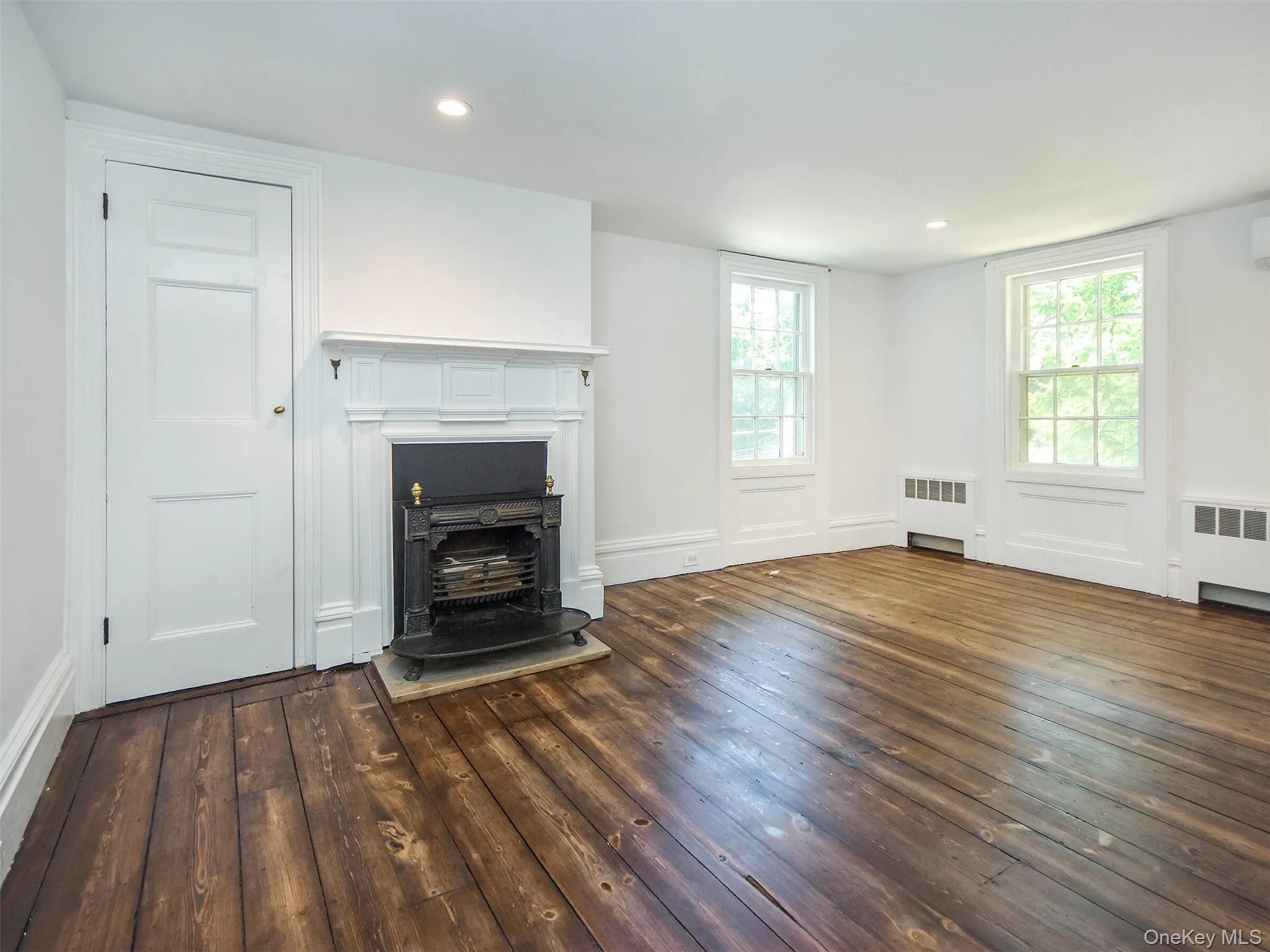 150 Main Street, North Hempstead, NY, 3 Bedrooms Bedrooms, 8 Rooms Rooms,3 BathroomsBathrooms,Residential Lease,For Rent,Main,0,1031854 150 Main Street, North Hempstead, NY, 3 Bedrooms Bedrooms, 8 Rooms Rooms,3 BathroomsBathrooms,Residential Lease,For Rent,Main,0,1031854
