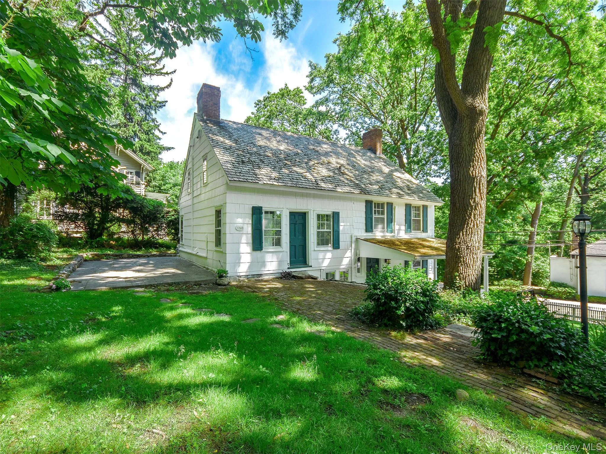 150 Main Street, North Hempstead, NY, 3 Bedrooms Bedrooms, 8 Rooms Rooms,3 BathroomsBathrooms,Residential Lease,For Rent,Main,0,1031854 150 Main Street, North Hempstead, NY, 3 Bedrooms Bedrooms, 8 Rooms Rooms,3 BathroomsBathrooms,Residential Lease,For Rent,Main,0,1031854