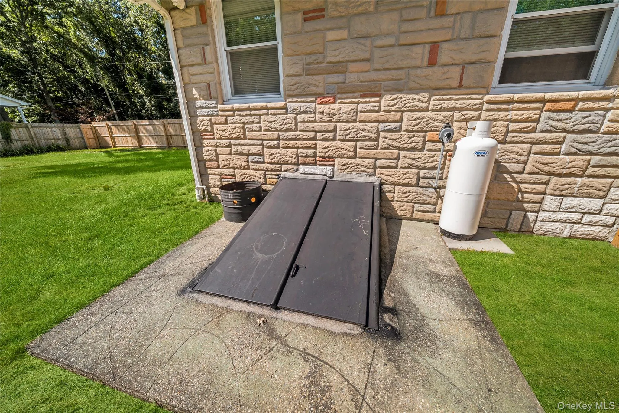277 Mc Kinley Drive, Brookhaven, NY, 2 Bedrooms Bedrooms, 5 Rooms Rooms,1 BathroomBathrooms,Residential,For Rent,Mc Kinley,0,1031856 277 Mc Kinley Drive, Brookhaven, NY, 2 Bedrooms Bedrooms, 5 Rooms Rooms,1 BathroomBathrooms,Residential,For Rent,Mc Kinley,0,1031856