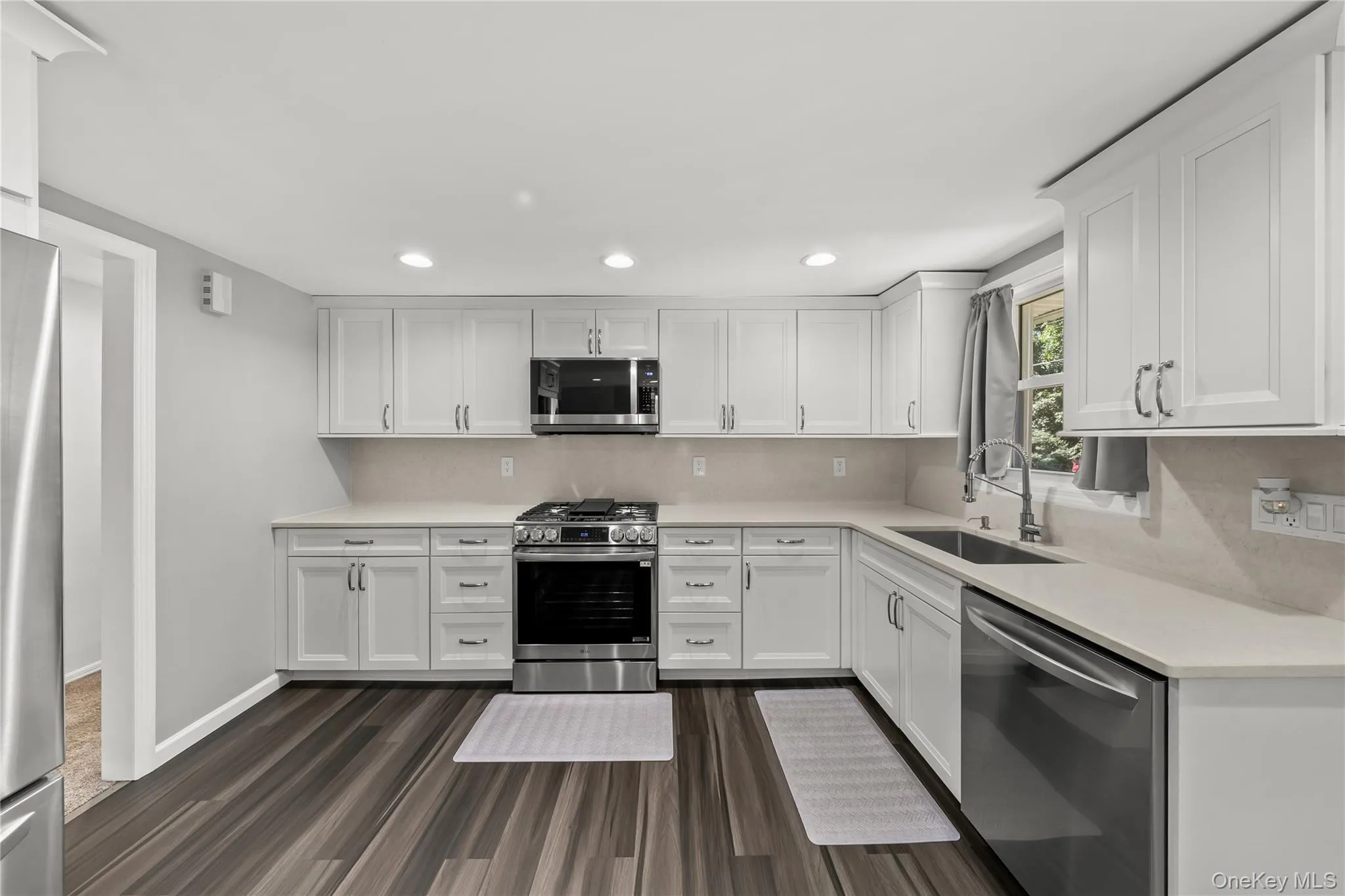 277 Mc Kinley Drive, Brookhaven, NY, 2 Bedrooms Bedrooms, 5 Rooms Rooms,1 BathroomBathrooms,Residential,For Rent,Mc Kinley,0,1031856 277 Mc Kinley Drive, Brookhaven, NY, 2 Bedrooms Bedrooms, 5 Rooms Rooms,1 BathroomBathrooms,Residential,For Rent,Mc Kinley,0,1031856