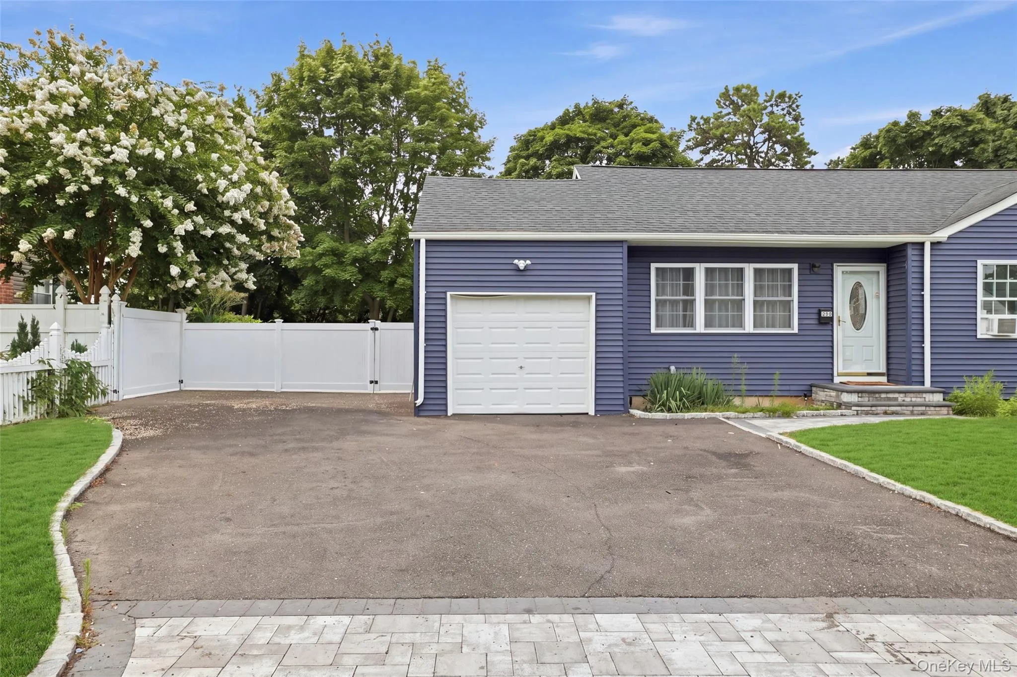 308 Hancock Street, Islip, NY, 3 Bedrooms Bedrooms, 6 Rooms Rooms,2 BathroomsBathrooms,Residential,For Rent,Hancock,0,1031860 308 Hancock Street, Islip, NY, 3 Bedrooms Bedrooms, 6 Rooms Rooms,2 BathroomsBathrooms,Residential,For Rent,Hancock,0,1031860