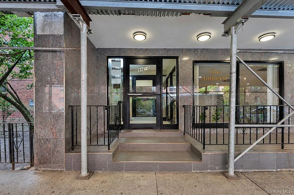 9910 60th Avenue, New York, NY, 2 Bedrooms Bedrooms, 8 Rooms Rooms,1 BathroomBathrooms,Residential,For Rent,60th,0,1031869 9910 60th Avenue, New York, NY, 2 Bedrooms Bedrooms, 8 Rooms Rooms,1 BathroomBathrooms,Residential,For Rent,60th,0,1031869