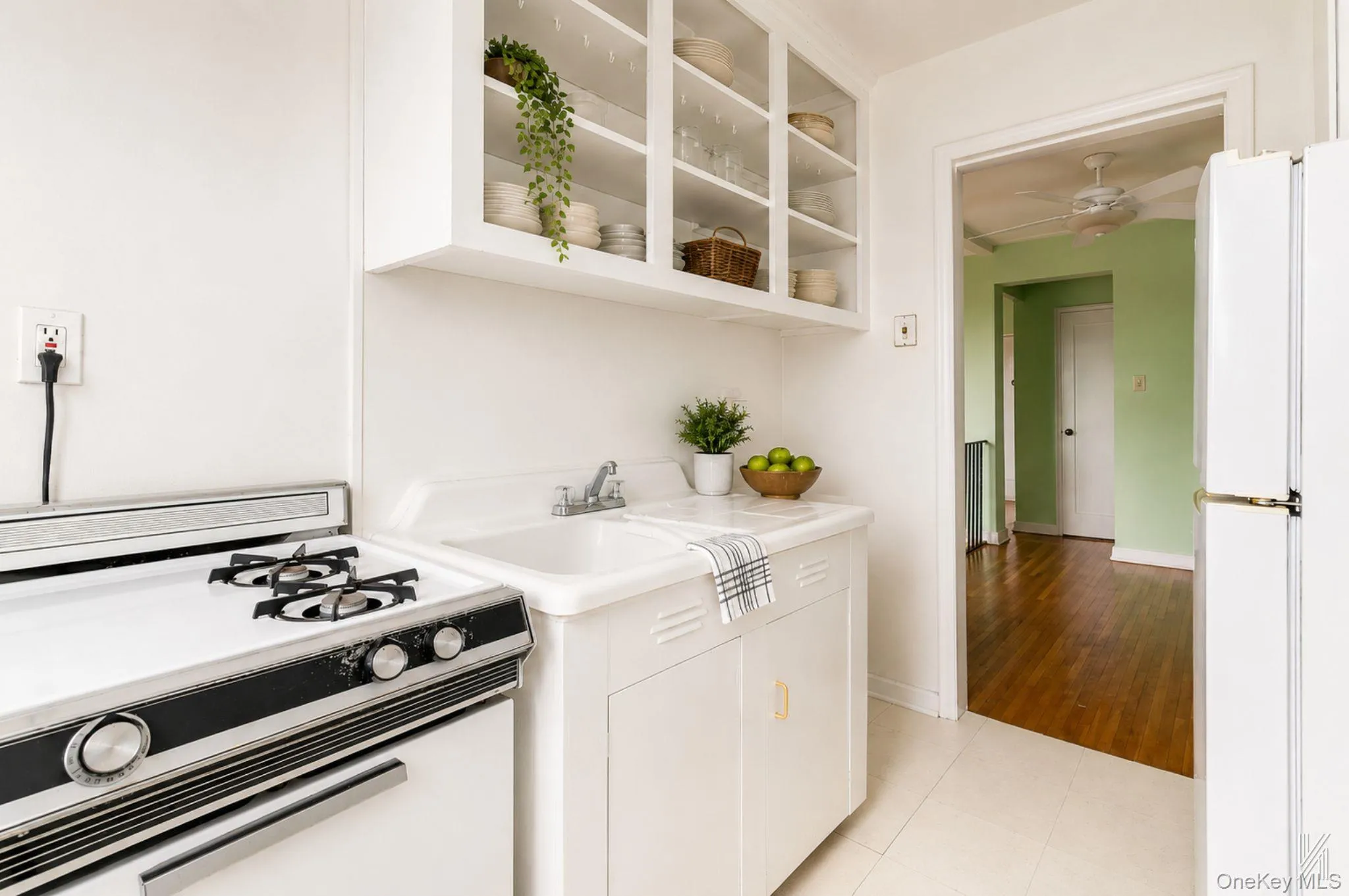 34-41 85th Street, New York, NY, 2 Bedrooms Bedrooms, 5 Rooms Rooms,1 BathroomBathrooms,Residential,For Rent,85th,0,1031870 34-41 85th Street, New York, NY, 2 Bedrooms Bedrooms, 5 Rooms Rooms,1 BathroomBathrooms,Residential,For Rent,85th,0,1031870