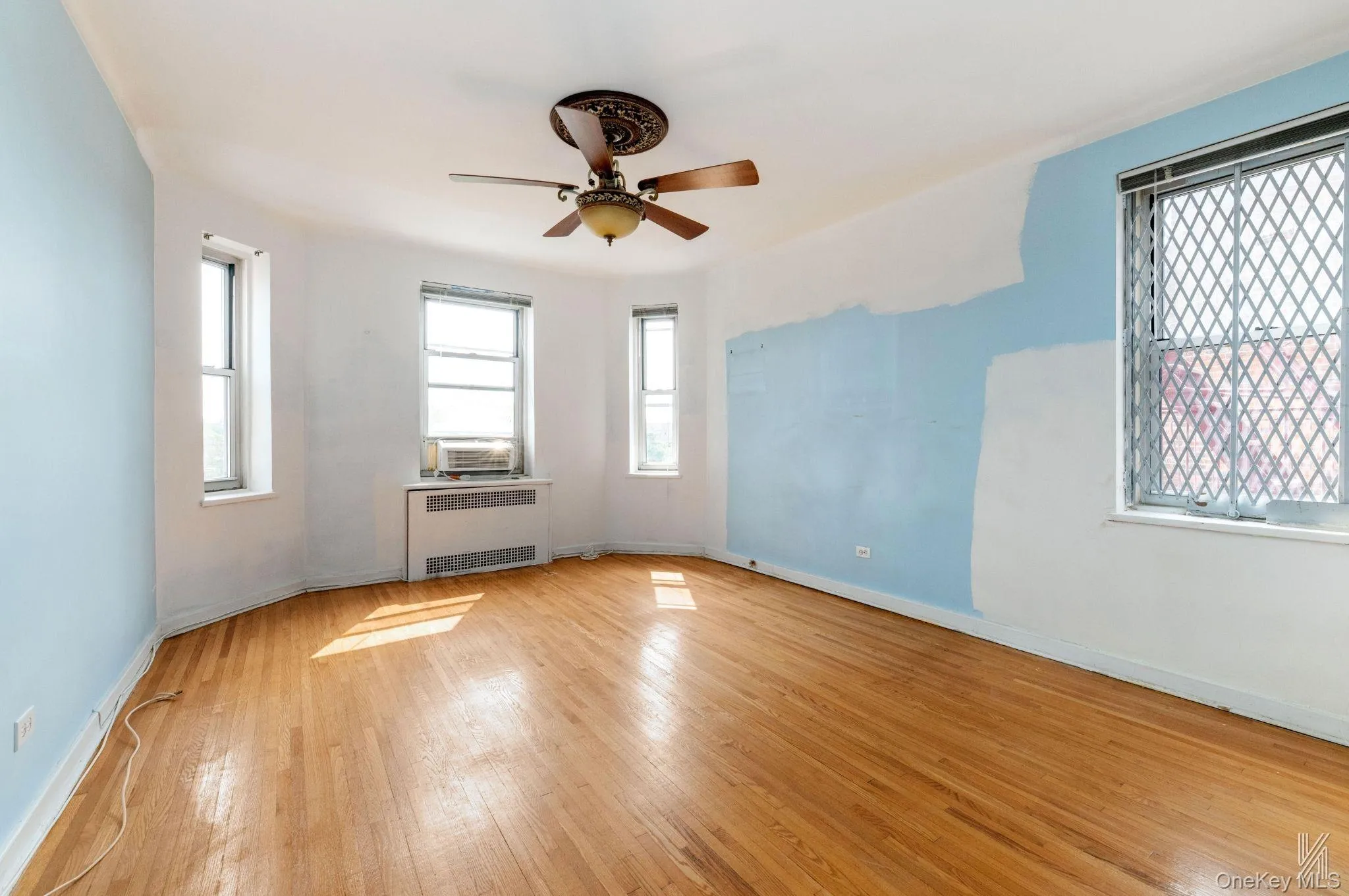 34-41 85th Street, New York, NY, 2 Bedrooms Bedrooms, 5 Rooms Rooms,1 BathroomBathrooms,Residential,For Rent,85th,0,1031870 34-41 85th Street, New York, NY, 2 Bedrooms Bedrooms, 5 Rooms Rooms,1 BathroomBathrooms,Residential,For Rent,85th,0,1031870