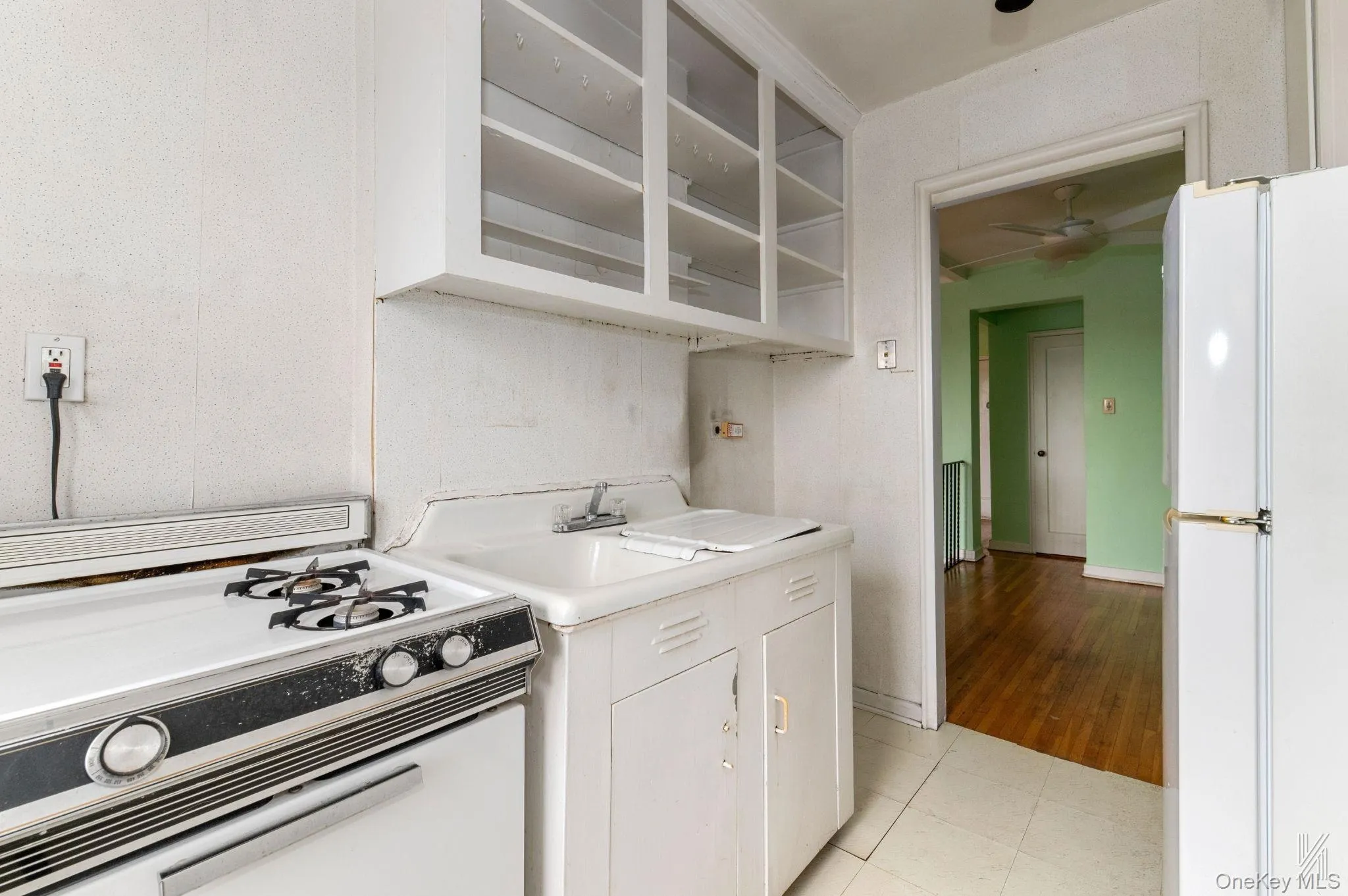 34-41 85th Street, New York, NY, 2 Bedrooms Bedrooms, 5 Rooms Rooms,1 BathroomBathrooms,Residential,For Rent,85th,0,1031870 34-41 85th Street, New York, NY, 2 Bedrooms Bedrooms, 5 Rooms Rooms,1 BathroomBathrooms,Residential,For Rent,85th,0,1031870