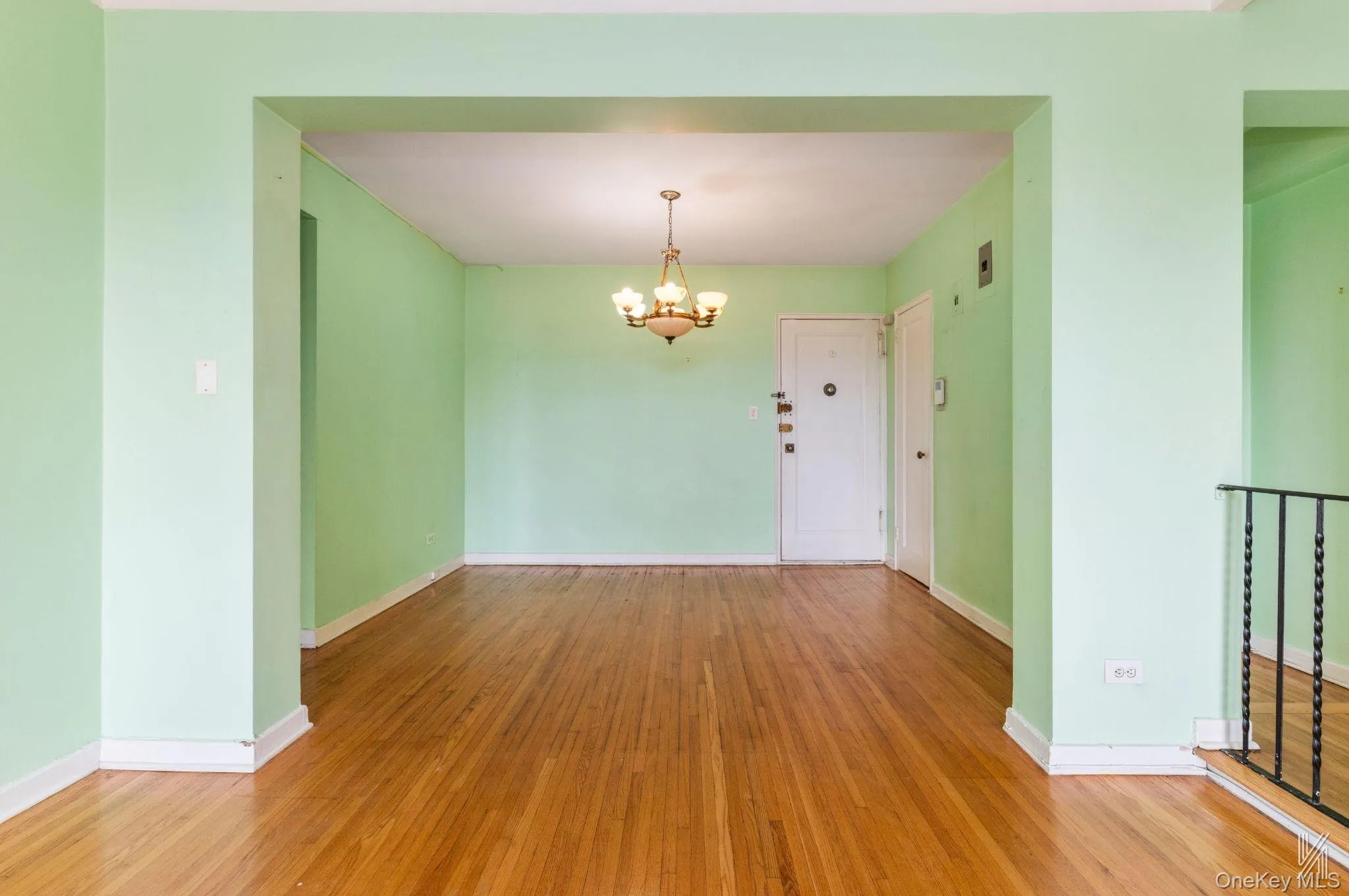 34-41 85th Street, New York, NY, 2 Bedrooms Bedrooms, 5 Rooms Rooms,1 BathroomBathrooms,Residential,For Rent,85th,0,1031870 34-41 85th Street, New York, NY, 2 Bedrooms Bedrooms, 5 Rooms Rooms,1 BathroomBathrooms,Residential,For Rent,85th,0,1031870