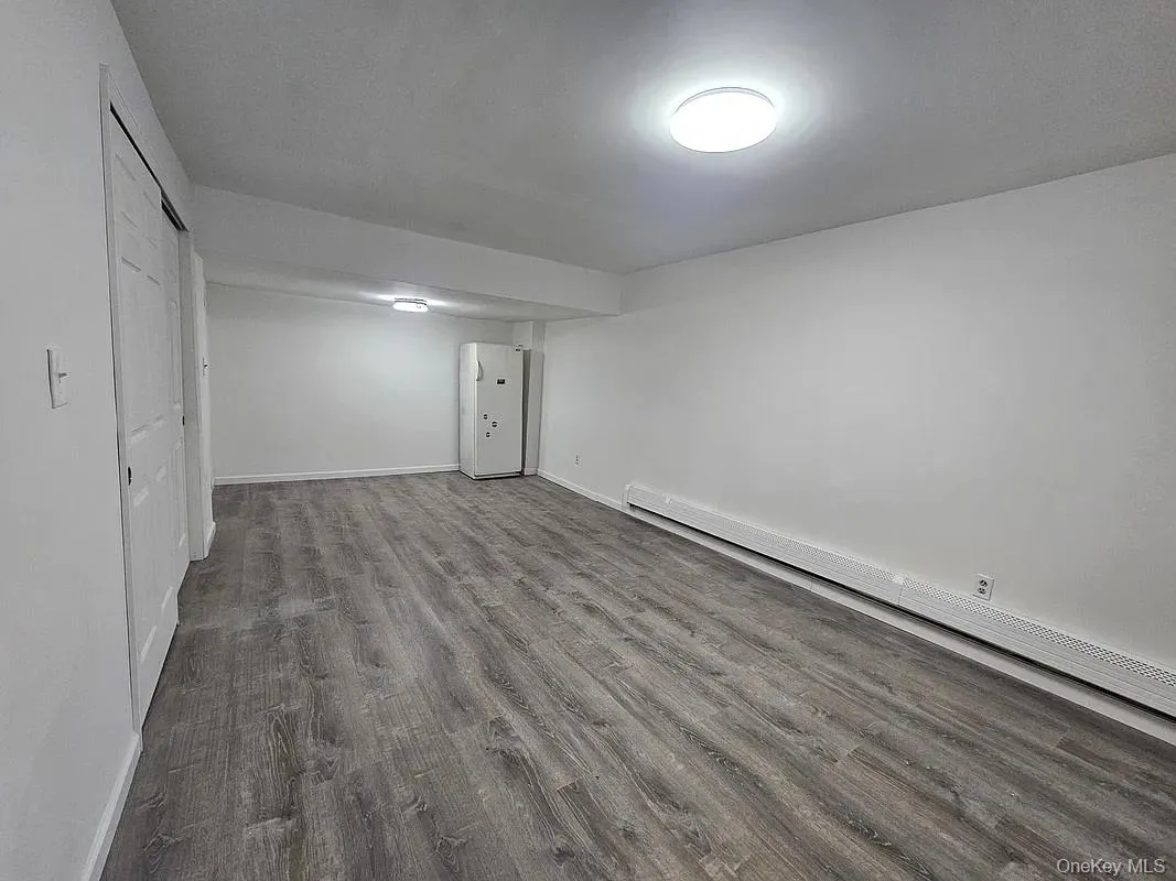 5861 44th Avenue, New York, NY, 2 Rooms Rooms,1 BathroomBathrooms,Residential,For Rent,44th,0,1031872 5861 44th Avenue, New York, NY, 2 Rooms Rooms,1 BathroomBathrooms,Residential,For Rent,44th,0,1031872
