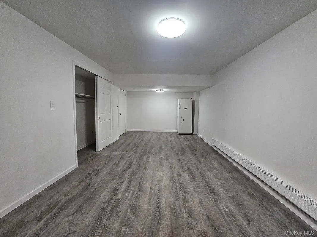 5861 44th Avenue, New York, NY, 2 Rooms Rooms,1 BathroomBathrooms,Residential,For Rent,44th,0,1031872 5861 44th Avenue, New York, NY, 2 Rooms Rooms,1 BathroomBathrooms,Residential,For Rent,44th,0,1031872