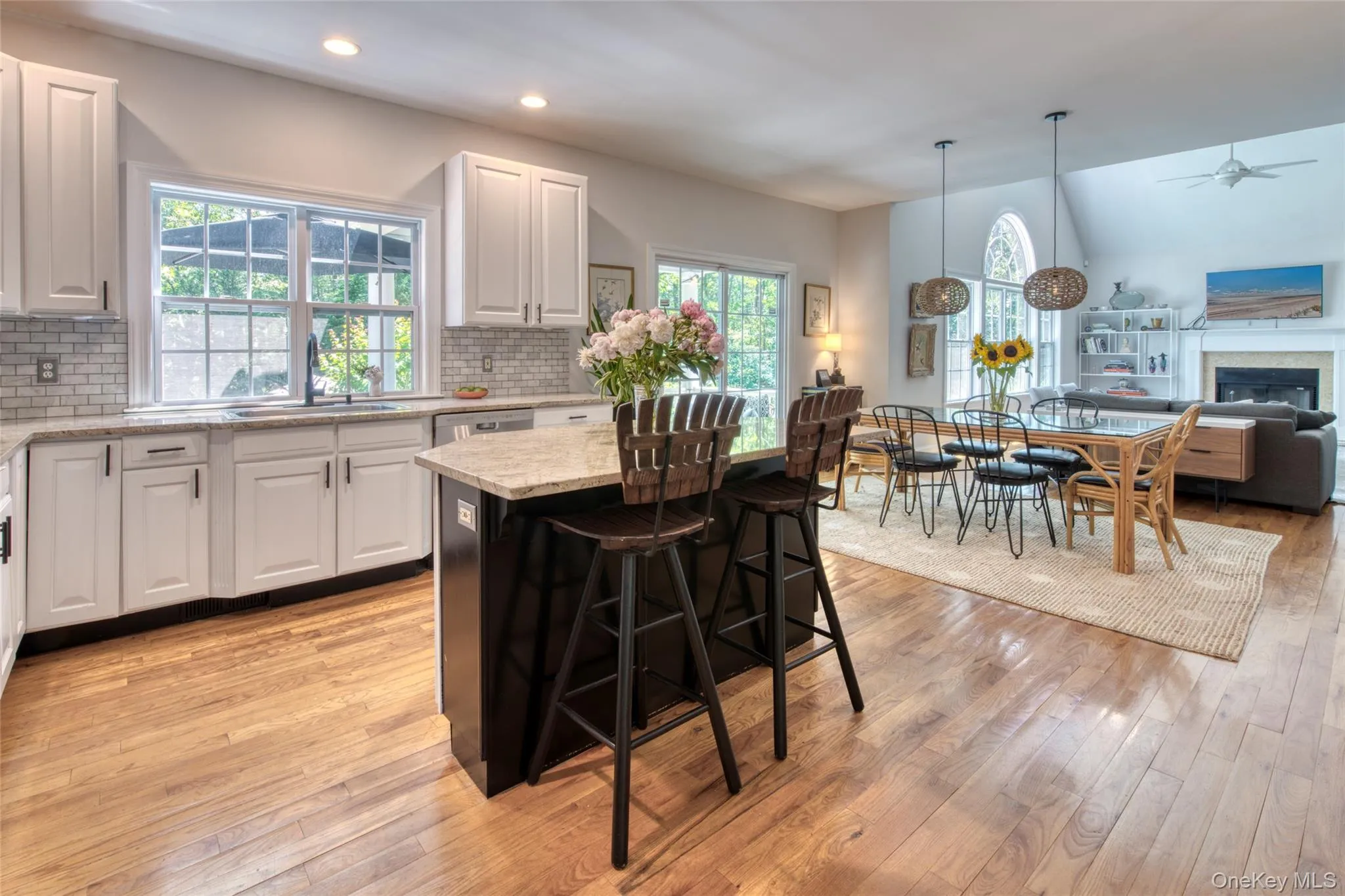 143 Malloy Drive, Southampton, NY, 4 Bedrooms Bedrooms, 13 Rooms Rooms,3 BathroomsBathrooms,Residential,For Rent,Malloy,0,1031875 143 Malloy Drive, Southampton, NY, 4 Bedrooms Bedrooms, 13 Rooms Rooms,3 BathroomsBathrooms,Residential,For Rent,Malloy,0,1031875
