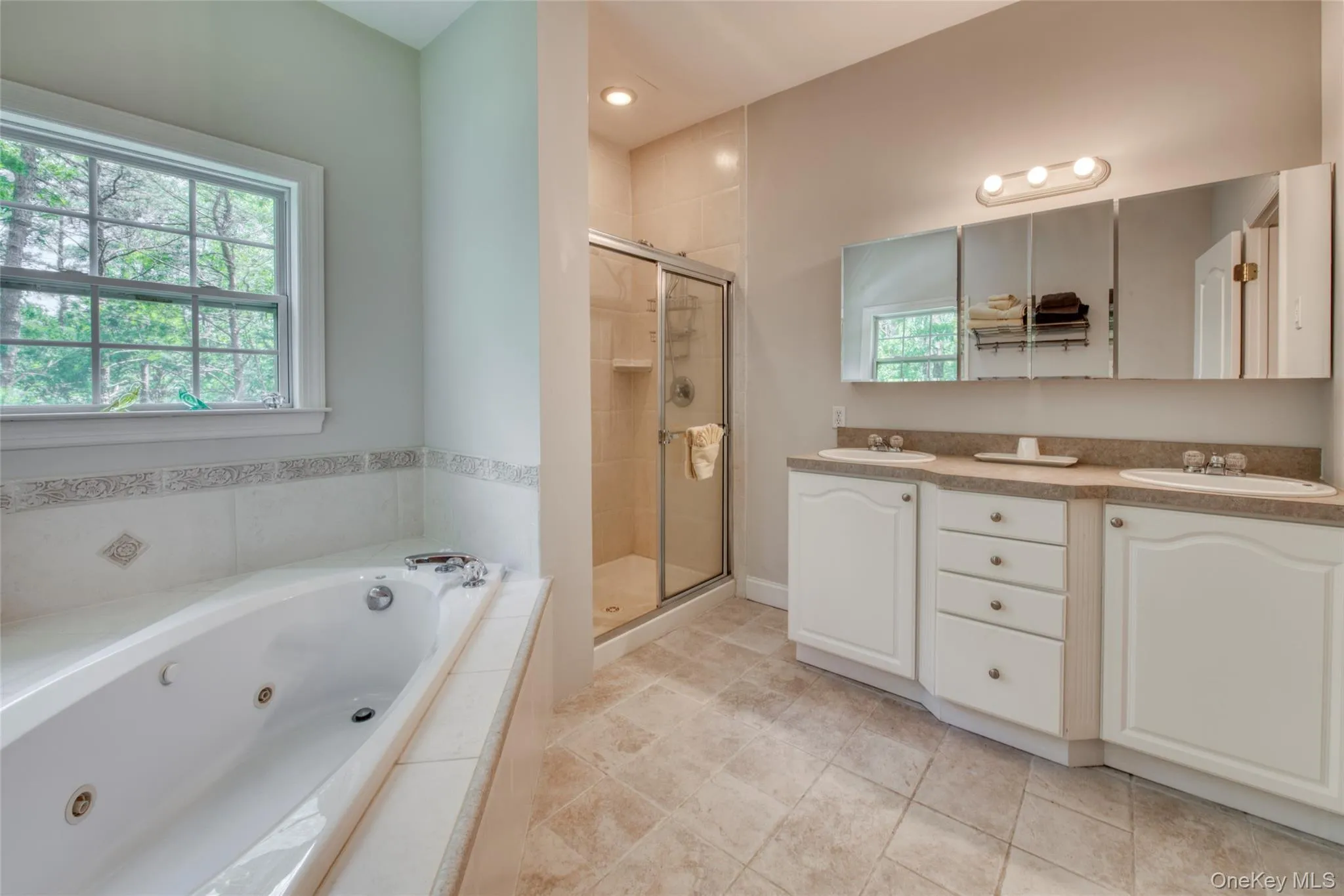 143 Malloy Drive, Southampton, NY, 4 Bedrooms Bedrooms, 13 Rooms Rooms,3 BathroomsBathrooms,Residential,For Rent,Malloy,0,1031875 143 Malloy Drive, Southampton, NY, 4 Bedrooms Bedrooms, 13 Rooms Rooms,3 BathroomsBathrooms,Residential,For Rent,Malloy,0,1031875