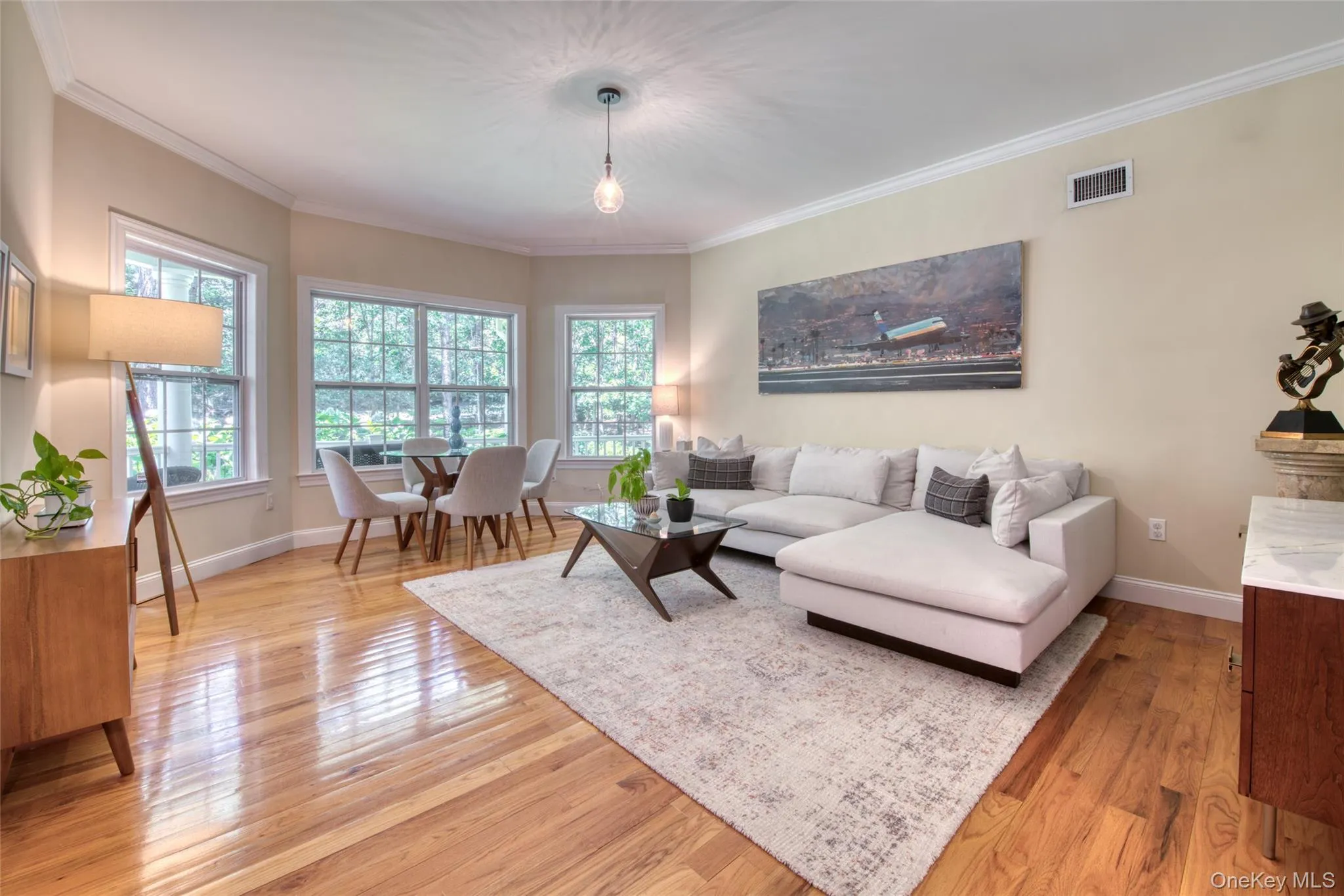 143 Malloy Drive, Southampton, NY, 4 Bedrooms Bedrooms, 13 Rooms Rooms,3 BathroomsBathrooms,Residential,For Rent,Malloy,0,1031875 143 Malloy Drive, Southampton, NY, 4 Bedrooms Bedrooms, 13 Rooms Rooms,3 BathroomsBathrooms,Residential,For Rent,Malloy,0,1031875