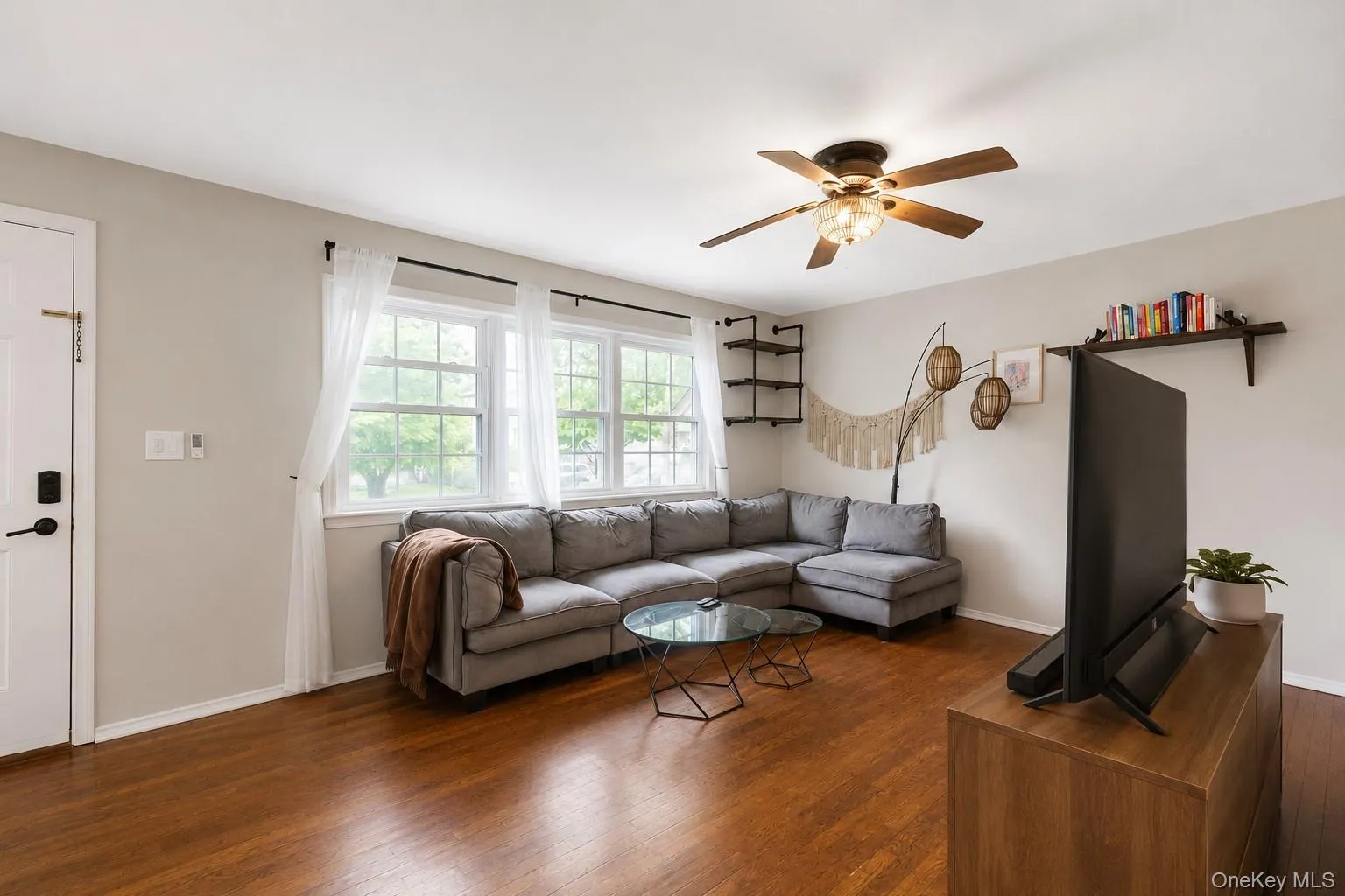 491 Smith Street, Islip, NY, 4 Bedrooms Bedrooms, 7 Rooms Rooms,1 BathroomBathrooms,Residential,For Rent,Smith,0,1031878 491 Smith Street, Islip, NY, 4 Bedrooms Bedrooms, 7 Rooms Rooms,1 BathroomBathrooms,Residential,For Rent,Smith,0,1031878