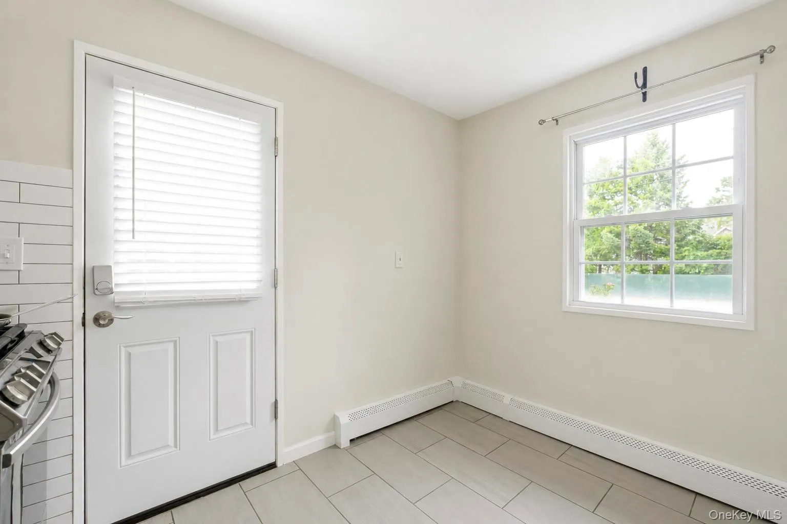 491 Smith Street, Islip, NY, 4 Bedrooms Bedrooms, 7 Rooms Rooms,1 BathroomBathrooms,Residential,For Rent,Smith,0,1031878 491 Smith Street, Islip, NY, 4 Bedrooms Bedrooms, 7 Rooms Rooms,1 BathroomBathrooms,Residential,For Rent,Smith,0,1031878