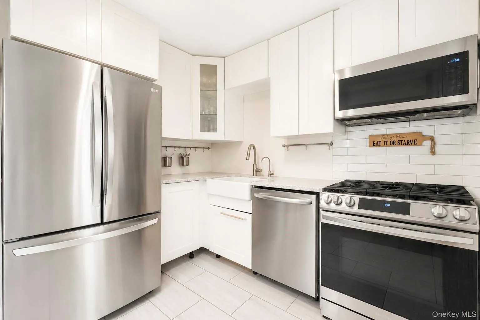 491 Smith Street, Islip, NY, 4 Bedrooms Bedrooms, 7 Rooms Rooms,1 BathroomBathrooms,Residential,For Rent,Smith,0,1031878 491 Smith Street, Islip, NY, 4 Bedrooms Bedrooms, 7 Rooms Rooms,1 BathroomBathrooms,Residential,For Rent,Smith,0,1031878