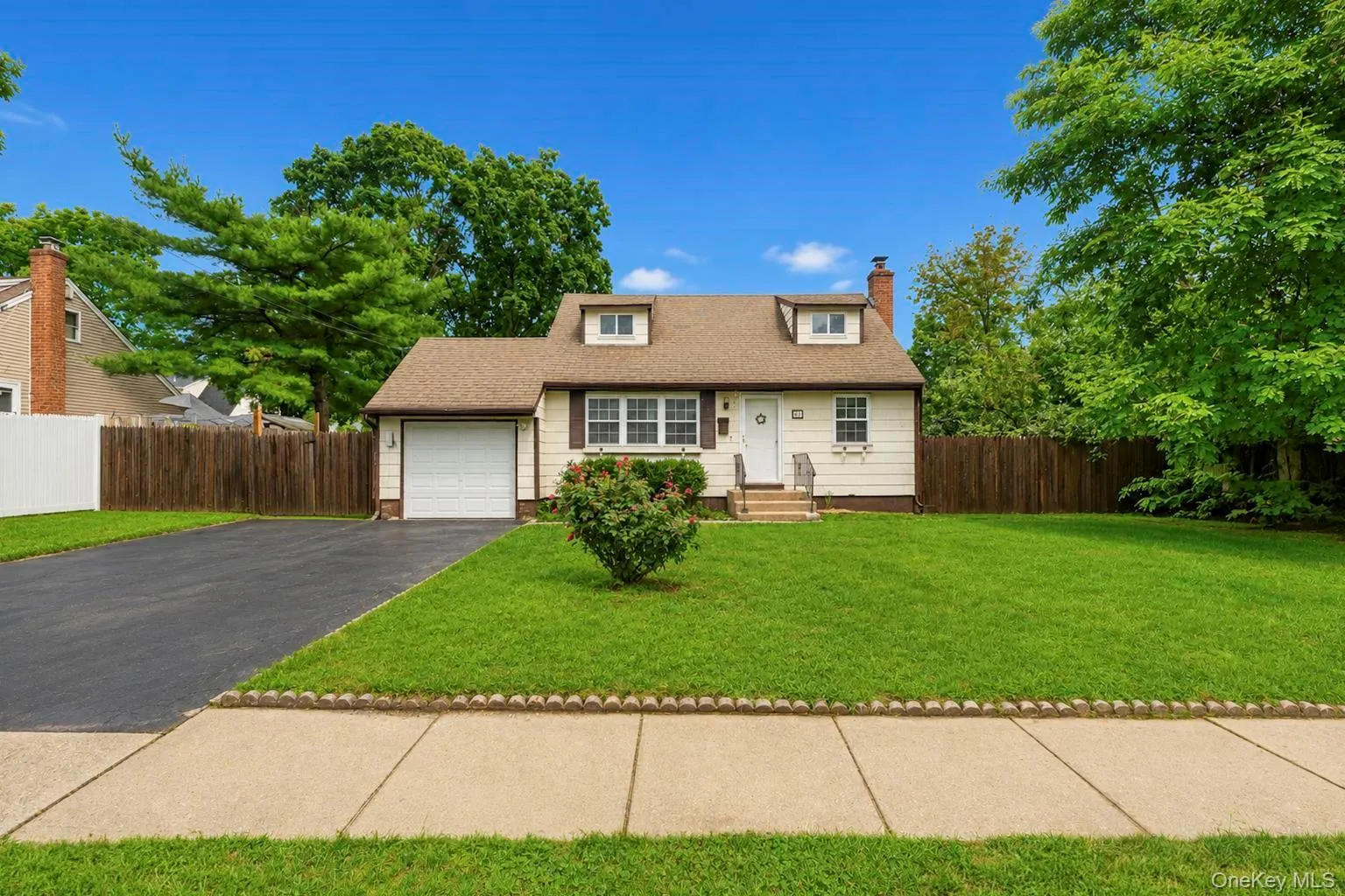 491 Smith Street, Islip, NY, 4 Bedrooms Bedrooms, 7 Rooms Rooms,1 BathroomBathrooms,Residential,For Rent,Smith,0,1031878 491 Smith Street, Islip, NY, 4 Bedrooms Bedrooms, 7 Rooms Rooms,1 BathroomBathrooms,Residential,For Rent,Smith,0,1031878