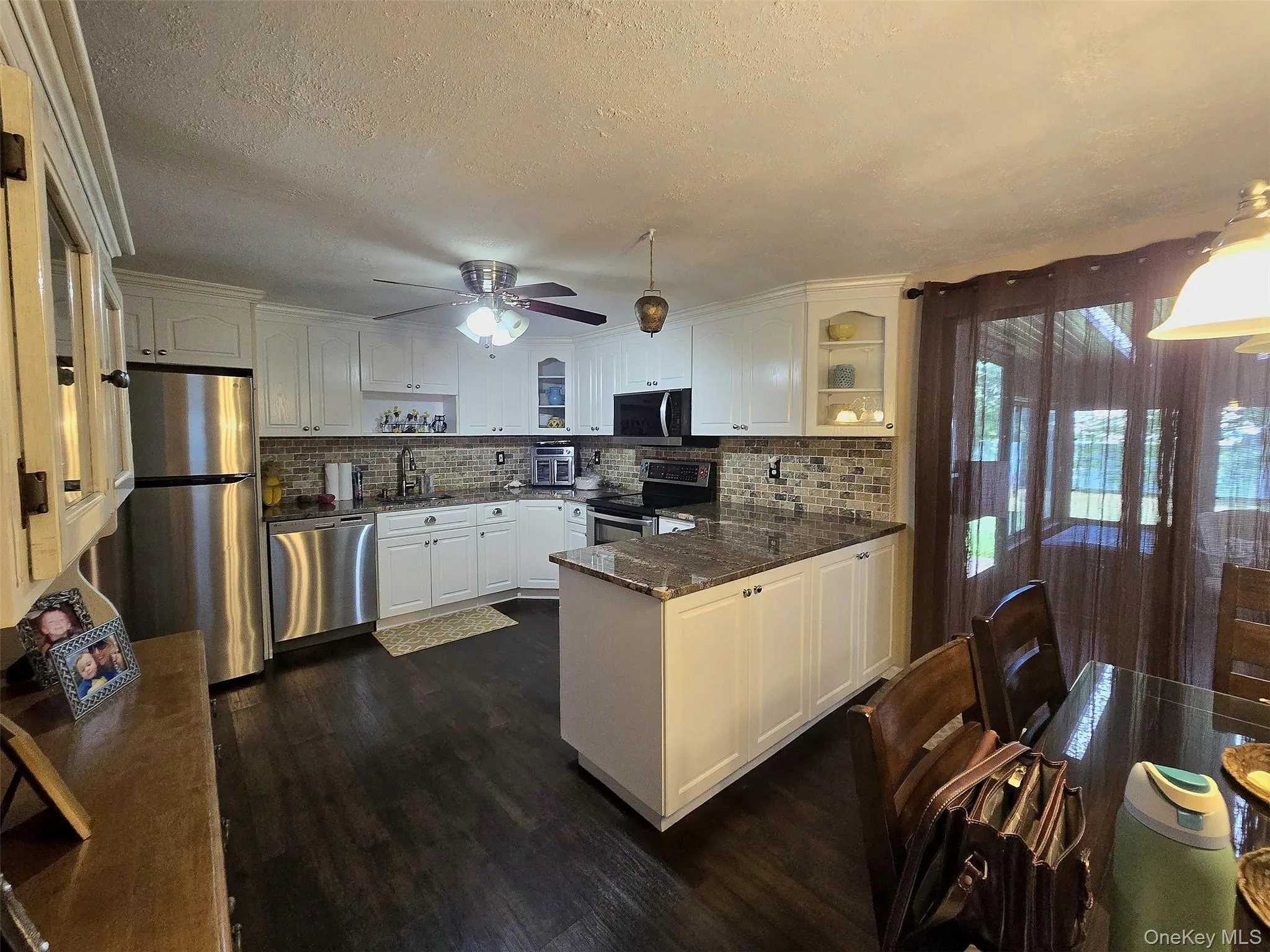 60 Meyer Lane, Brookhaven, NY, 4 Bedrooms Bedrooms, 4 Rooms Rooms,2 BathroomsBathrooms,Residential,For Rent,Meyer,0,1031881 60 Meyer Lane, Brookhaven, NY, 4 Bedrooms Bedrooms, 4 Rooms Rooms,2 BathroomsBathrooms,Residential,For Rent,Meyer,0,1031881
