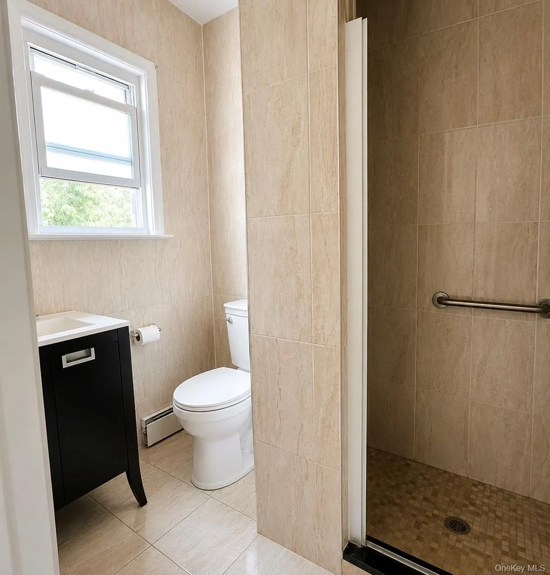25511 Iowa Road, North Hempstead, NY, 3 Bedrooms Bedrooms, 10 Rooms Rooms,1 BathroomBathrooms,Residential,For Rent,Iowa,0,1031886 25511 Iowa Road, North Hempstead, NY, 3 Bedrooms Bedrooms, 10 Rooms Rooms,1 BathroomBathrooms,Residential,For Rent,Iowa,0,1031886