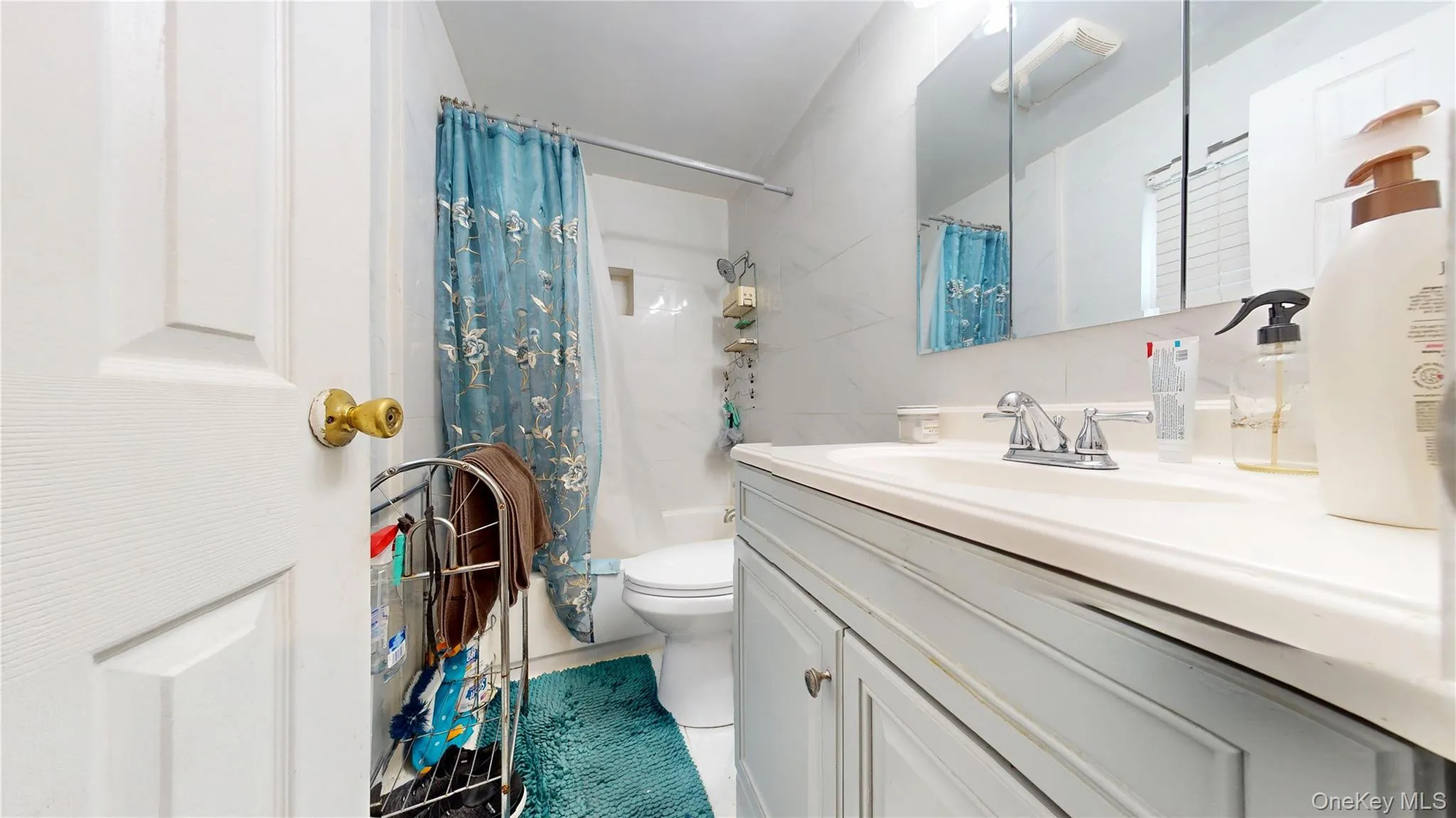 1711 Rockaway Parkway, New York, NY, 4 Bedrooms Bedrooms, 9 Rooms Rooms,3 BathroomsBathrooms,Residential,For Rent,Rockaway,0,1031892 1711 Rockaway Parkway, New York, NY, 4 Bedrooms Bedrooms, 9 Rooms Rooms,3 BathroomsBathrooms,Residential,For Rent,Rockaway,0,1031892