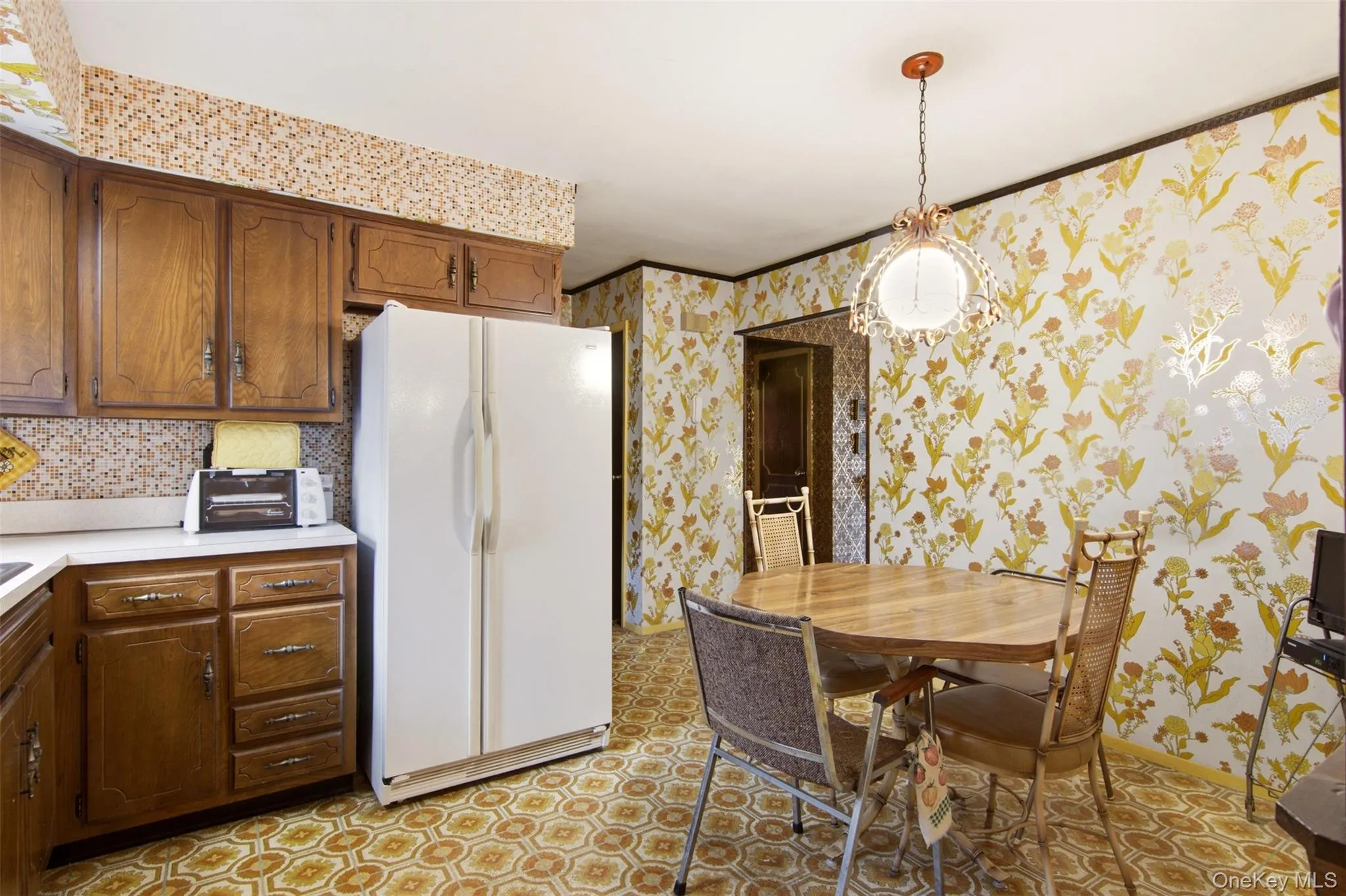 4 Smithtown Crescent, Smithtown, NY, 4 Bedrooms Bedrooms, 8 Rooms Rooms,1 BathroomBathrooms,Residential,For Rent,Smithtown,0,1031895 4 Smithtown Crescent, Smithtown, NY, 4 Bedrooms Bedrooms, 8 Rooms Rooms,1 BathroomBathrooms,Residential,For Rent,Smithtown,0,1031895