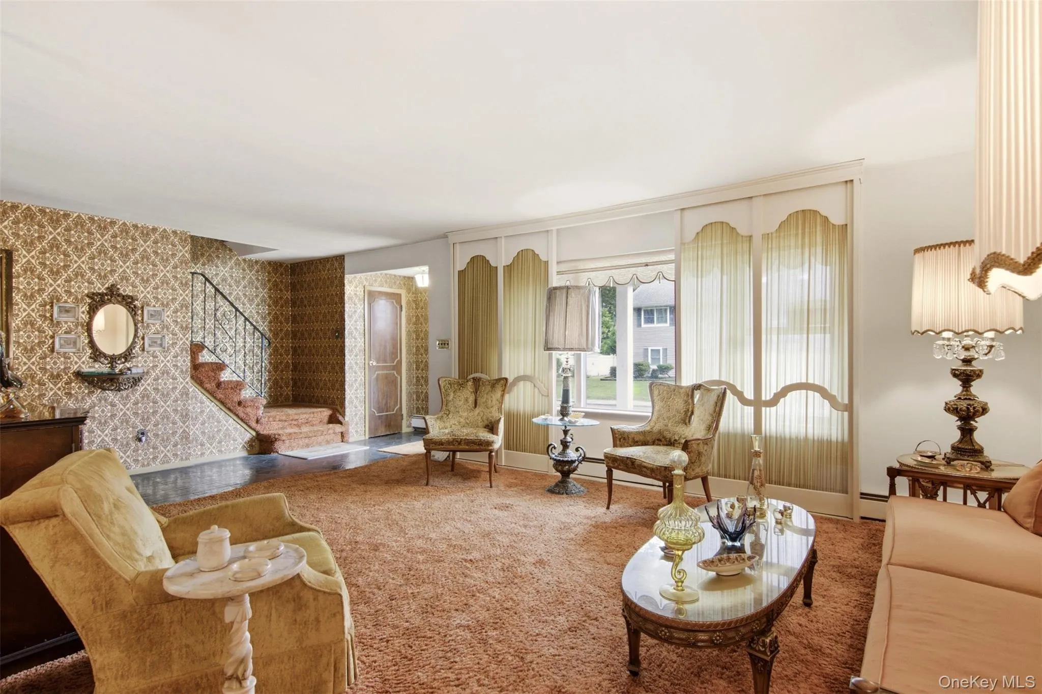 4 Smithtown Crescent, Smithtown, NY, 4 Bedrooms Bedrooms, 8 Rooms Rooms,1 BathroomBathrooms,Residential,For Rent,Smithtown,0,1031895 4 Smithtown Crescent, Smithtown, NY, 4 Bedrooms Bedrooms, 8 Rooms Rooms,1 BathroomBathrooms,Residential,For Rent,Smithtown,0,1031895