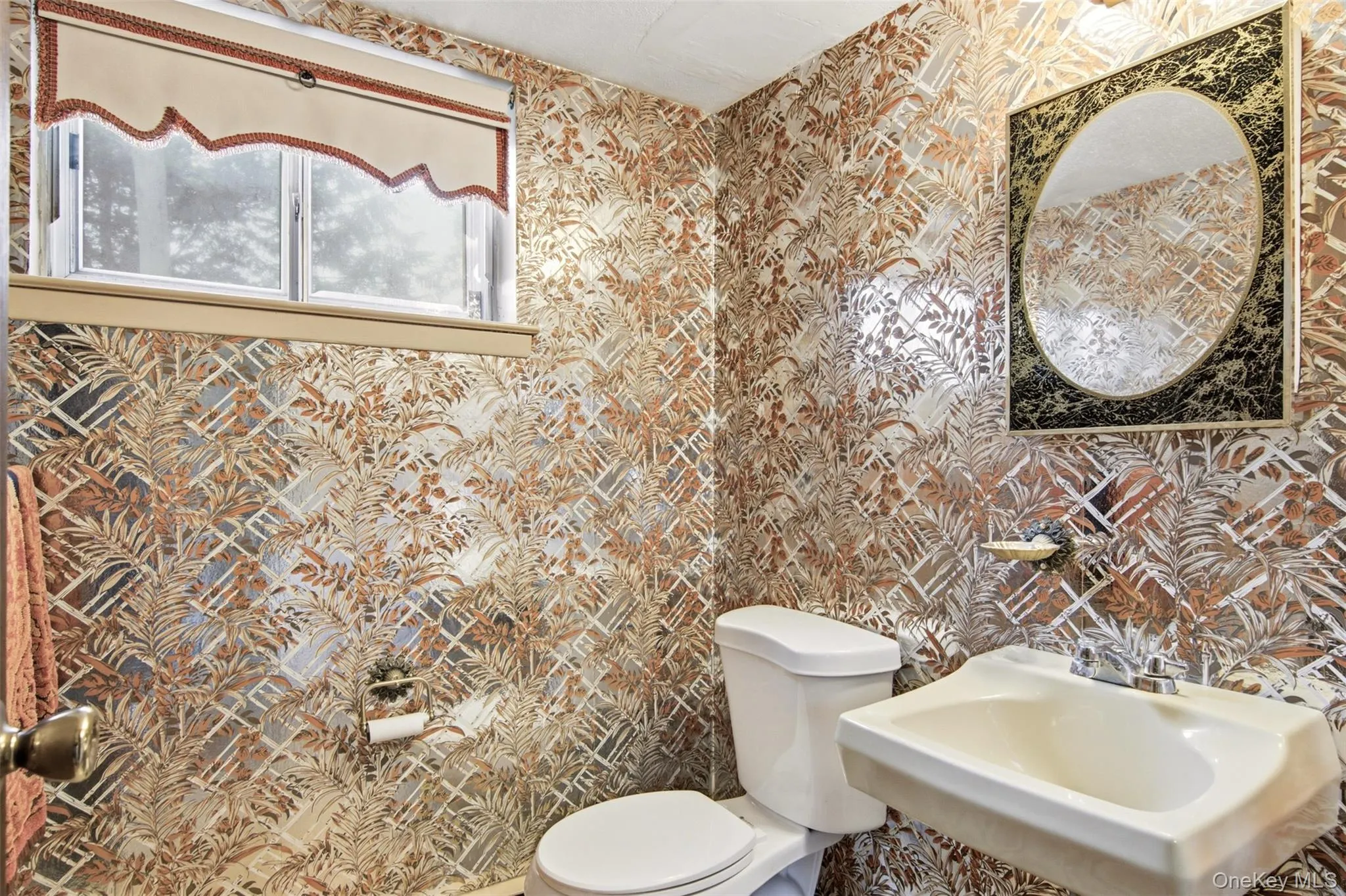 4 Smithtown Crescent, Smithtown, NY, 4 Bedrooms Bedrooms, 8 Rooms Rooms,1 BathroomBathrooms,Residential,For Rent,Smithtown,0,1031895 4 Smithtown Crescent, Smithtown, NY, 4 Bedrooms Bedrooms, 8 Rooms Rooms,1 BathroomBathrooms,Residential,For Rent,Smithtown,0,1031895