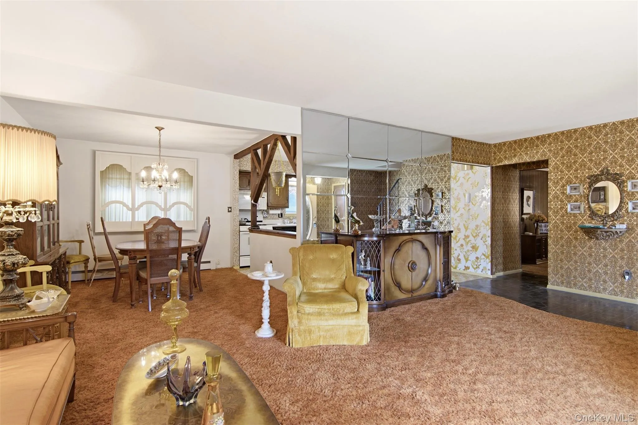 4 Smithtown Crescent, Smithtown, NY, 4 Bedrooms Bedrooms, 8 Rooms Rooms,1 BathroomBathrooms,Residential,For Rent,Smithtown,0,1031895 4 Smithtown Crescent, Smithtown, NY, 4 Bedrooms Bedrooms, 8 Rooms Rooms,1 BathroomBathrooms,Residential,For Rent,Smithtown,0,1031895