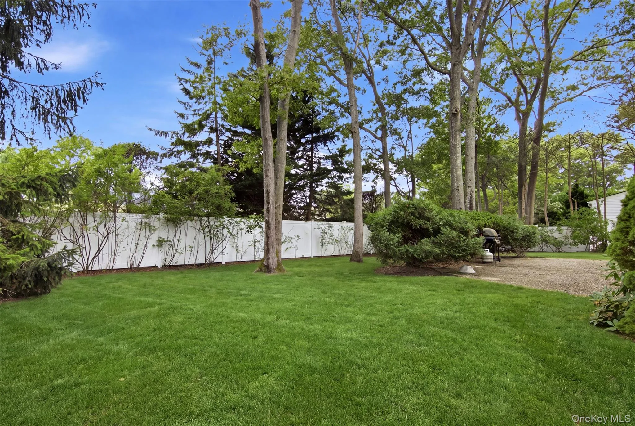 4 Smithtown Crescent, Smithtown, NY, 4 Bedrooms Bedrooms, 8 Rooms Rooms,1 BathroomBathrooms,Residential,For Rent,Smithtown,0,1031895 4 Smithtown Crescent, Smithtown, NY, 4 Bedrooms Bedrooms, 8 Rooms Rooms,1 BathroomBathrooms,Residential,For Rent,Smithtown,0,1031895
