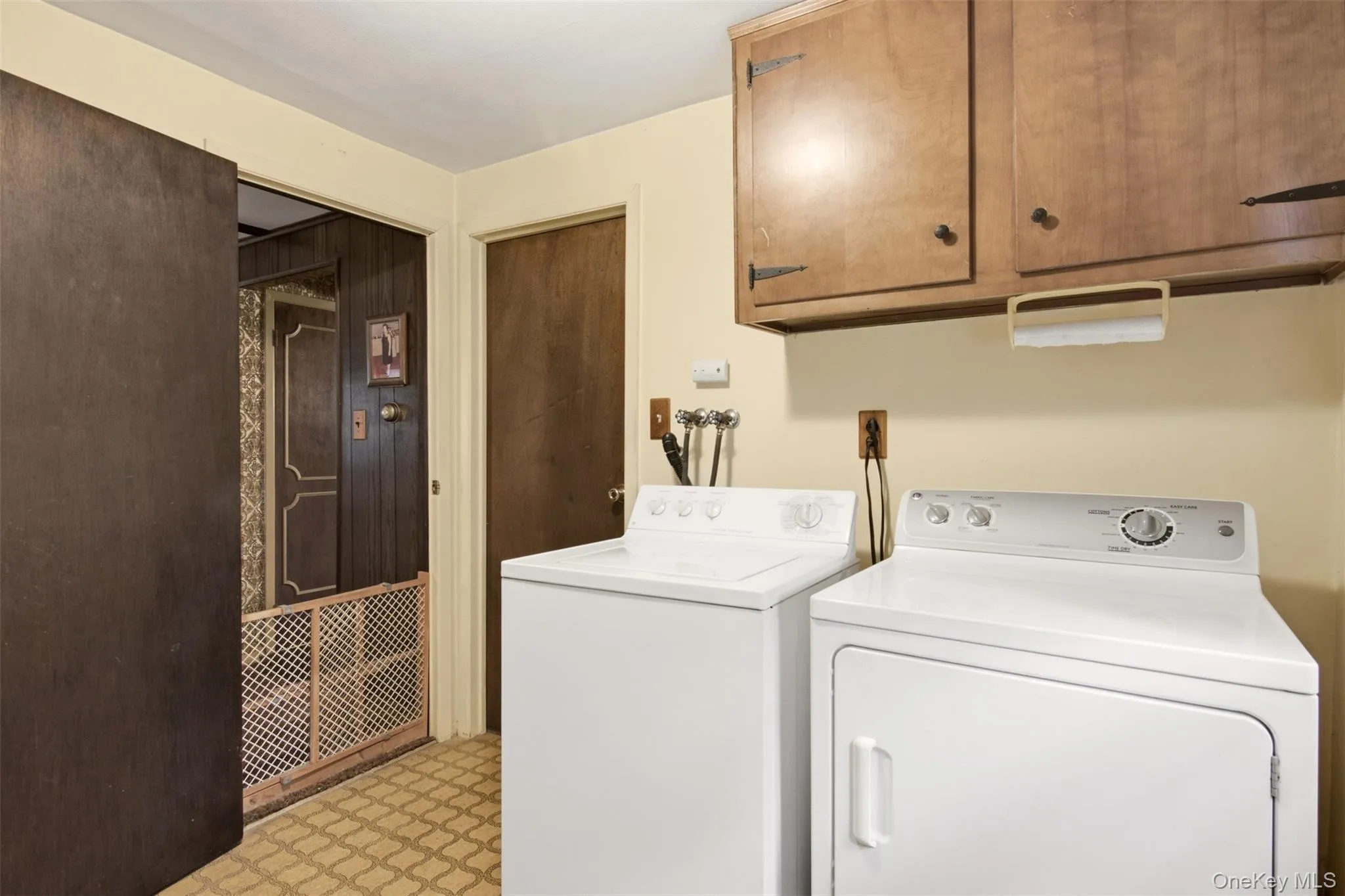 4 Smithtown Crescent, Smithtown, NY, 4 Bedrooms Bedrooms, 8 Rooms Rooms,1 BathroomBathrooms,Residential,For Rent,Smithtown,0,1031895 4 Smithtown Crescent, Smithtown, NY, 4 Bedrooms Bedrooms, 8 Rooms Rooms,1 BathroomBathrooms,Residential,For Rent,Smithtown,0,1031895