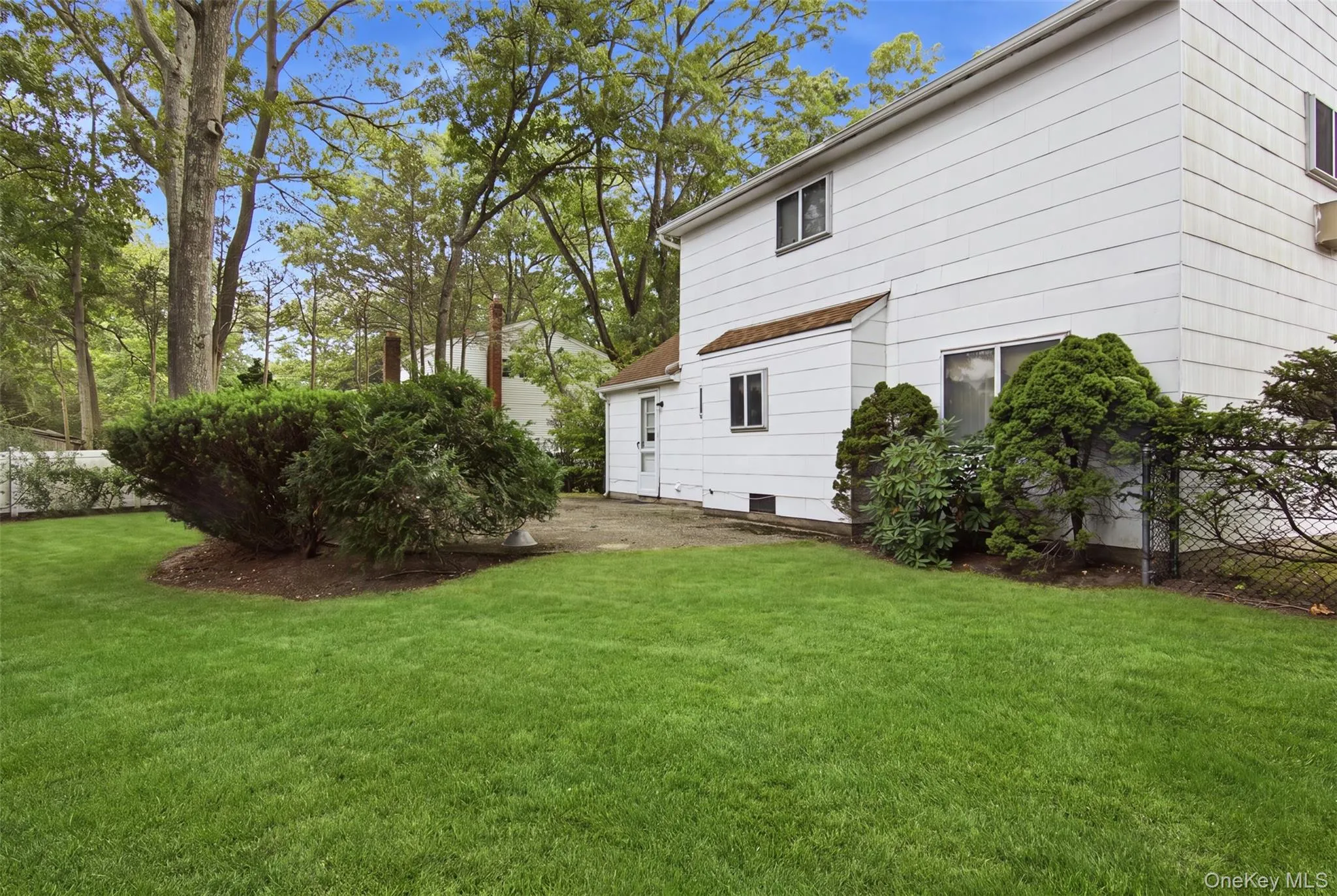 4 Smithtown Crescent, Smithtown, NY, 4 Bedrooms Bedrooms, 8 Rooms Rooms,1 BathroomBathrooms,Residential,For Rent,Smithtown,0,1031895 4 Smithtown Crescent, Smithtown, NY, 4 Bedrooms Bedrooms, 8 Rooms Rooms,1 BathroomBathrooms,Residential,For Rent,Smithtown,0,1031895